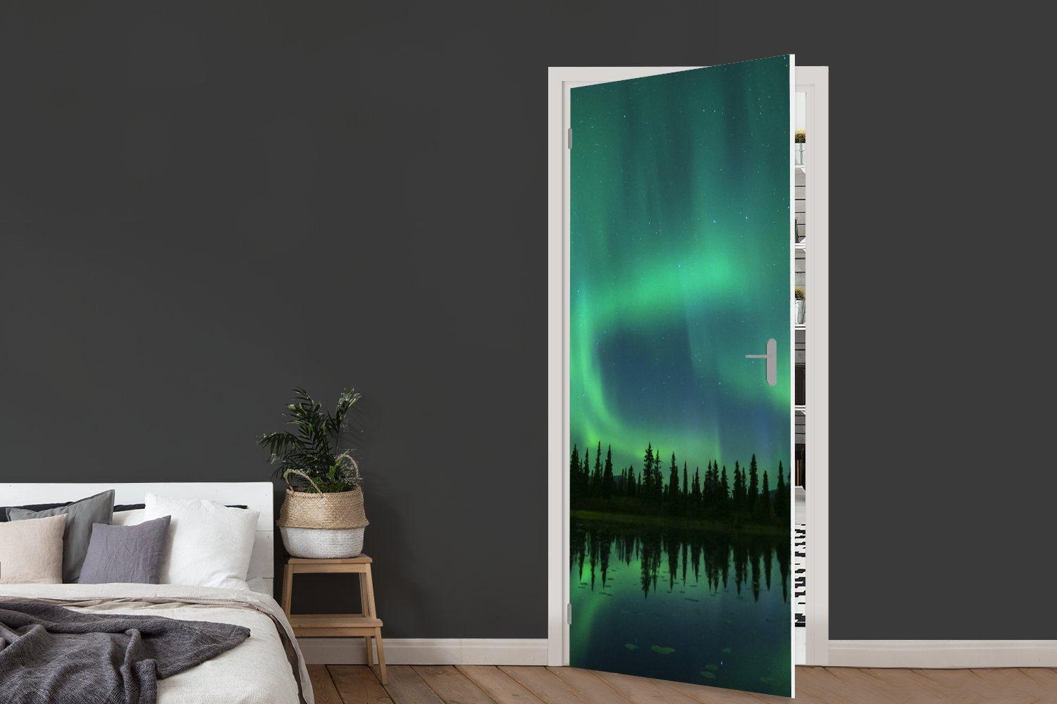 (1 Fototapete - St), - MuchoWow Türaufkleber, bedruckt, Wasser Nordlicht für Tür, cm 75x205 Türtapete Matt, Alaska, Bäume -