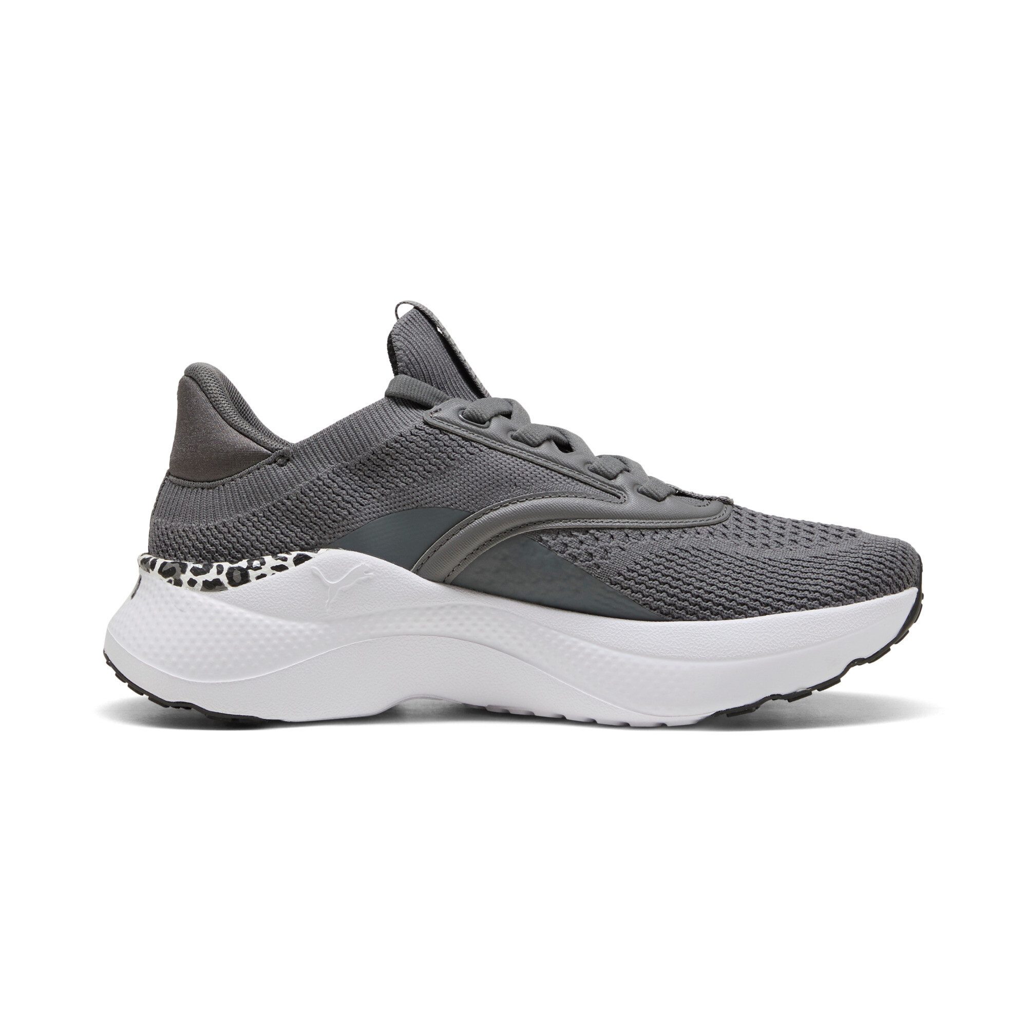 PUMA SOFTRIDE MAYVE ANIMAL WNS Fitnessschuh für sportliche Aktivitäten und Alltag, mit weicher SOFTFOAM+ Dämpfung