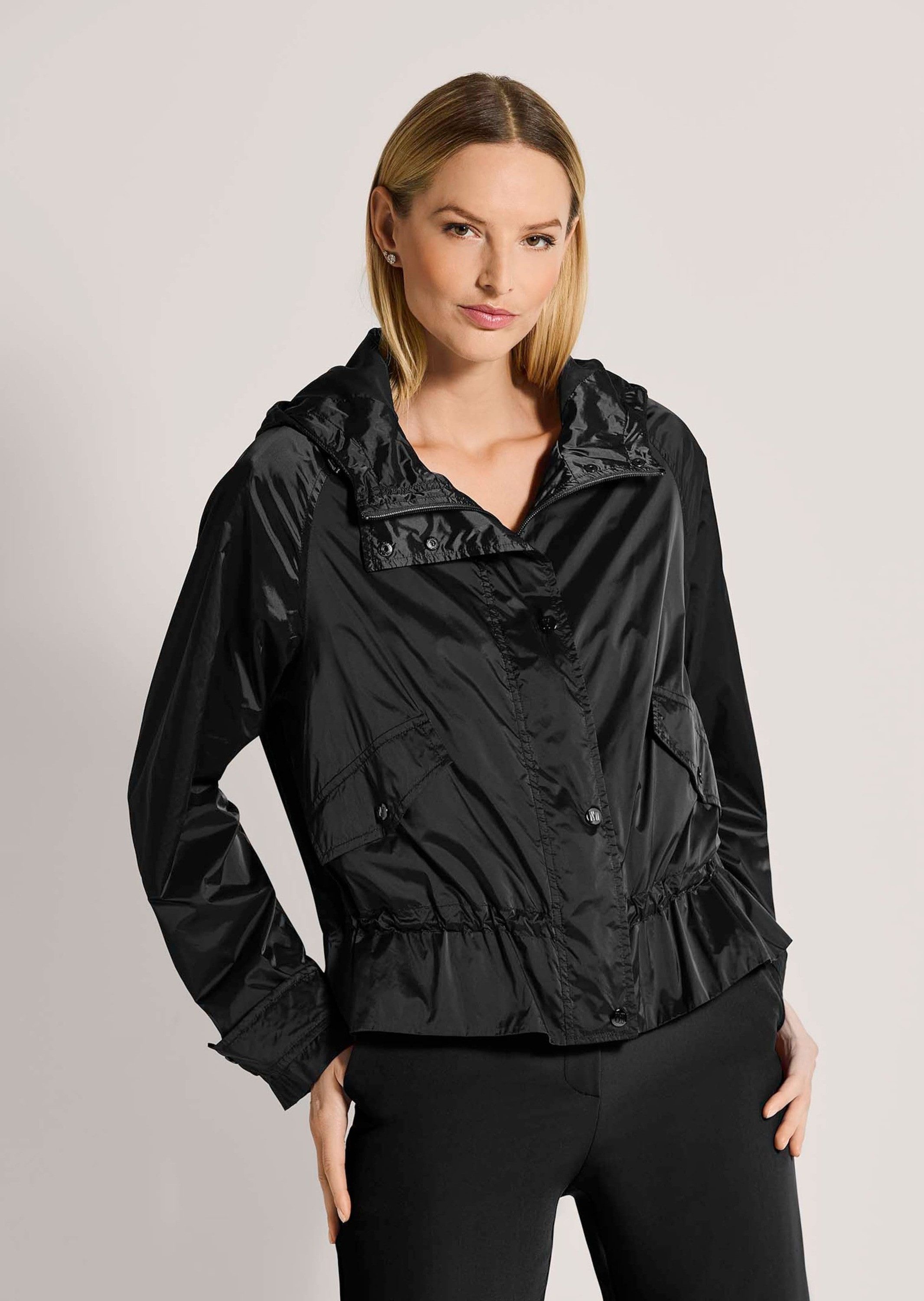 MADELEINE Outdoorjacke Kapuzenjacke mit Funktion