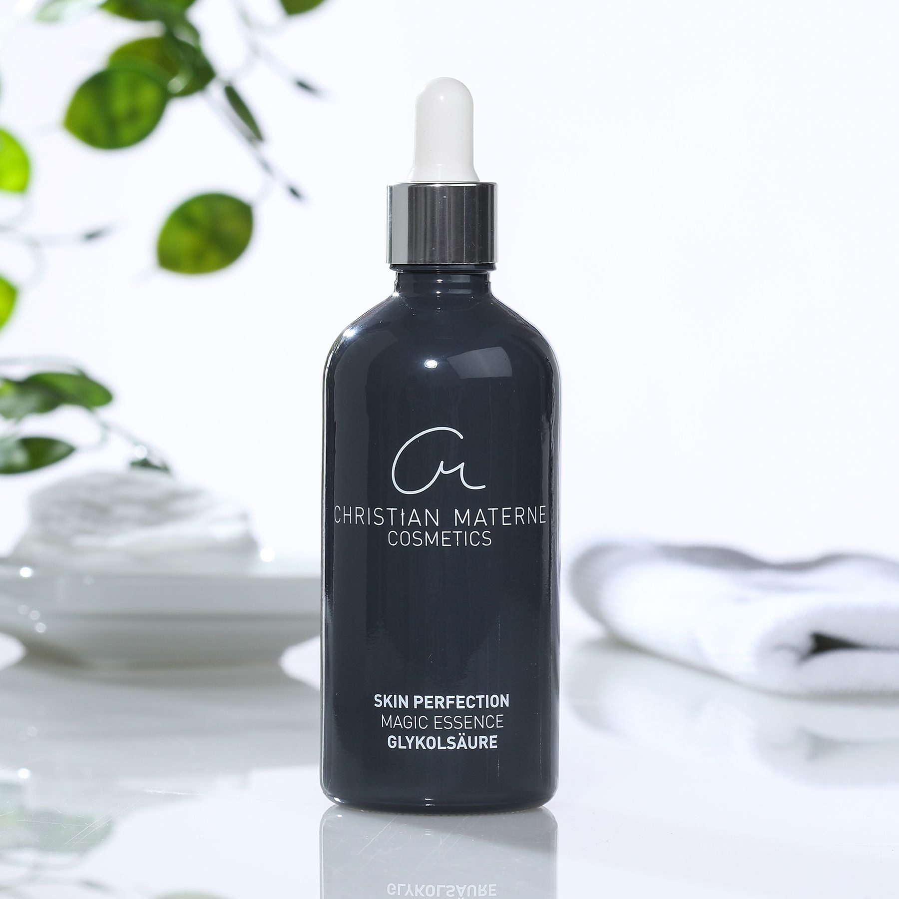 Christian Materne Feuchtigkeitscreme Skin Perfection Magic Essence, 1-tlg., mit Glykolsäure und Markenrohstoff Lime Pearl™ zur Hautregeneration