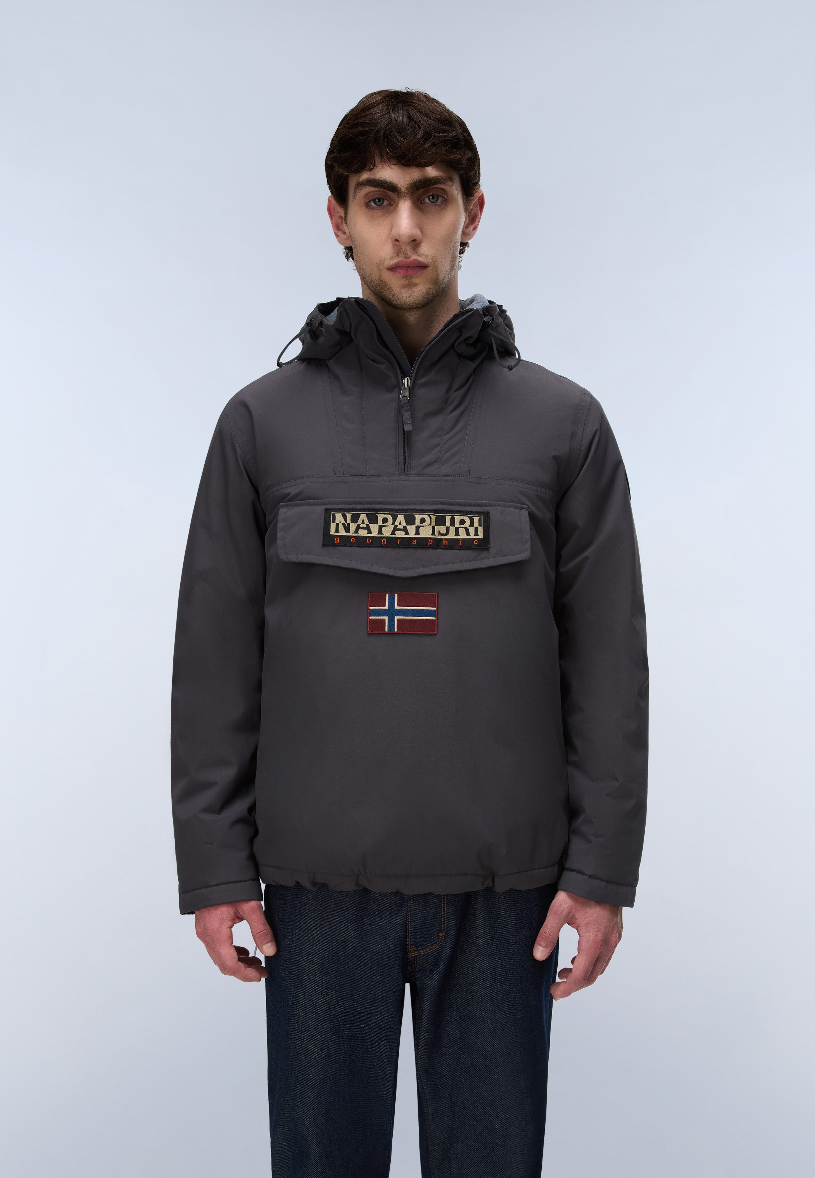 Napapijri Anorak RAINFOREST WINTER 3 DARK GREY SOLID mit unifarbenem Design, sportliche Silhouette