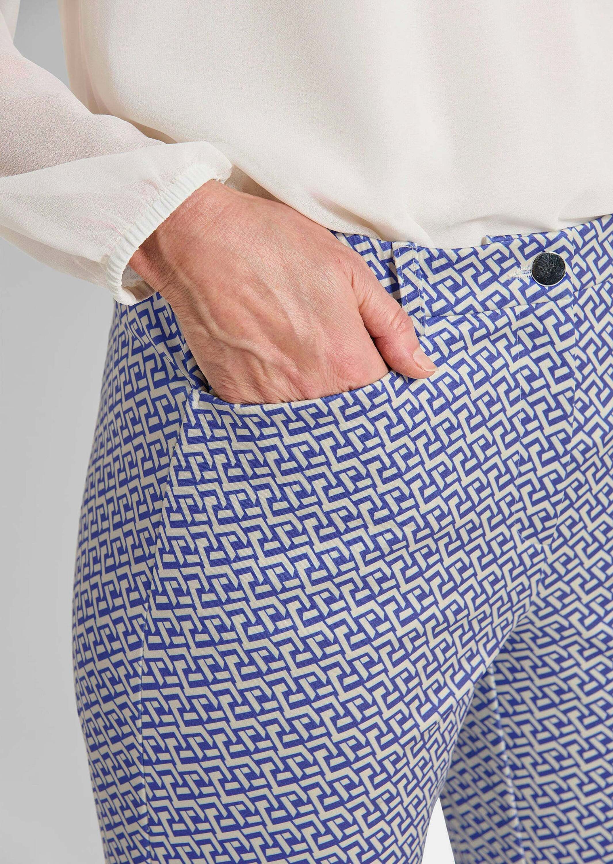 GOLDNER Stoffhose Kurzgröße: Slim Fit Printhose mit hohem Bund Stretchhose mit Formbund, Gürtelschlaufen, Reißverschluss, 7/8-Länge
