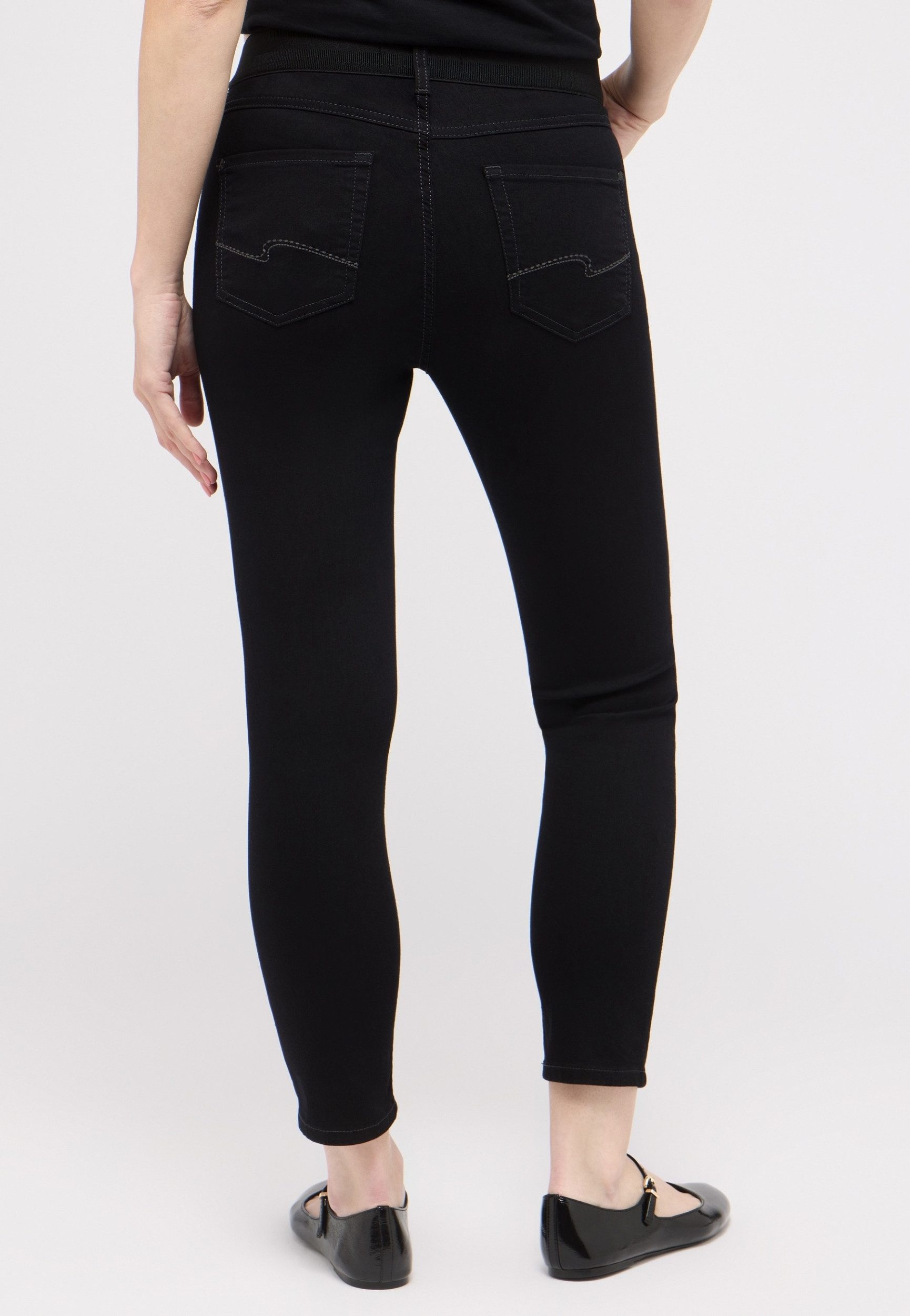 ANGELS Slim-fit-Jeans ORNELLA SPORTY -Jeans - mit Dehnbund - 7/8-Länge - Slim Fit mit schmalem 7/8 Bein