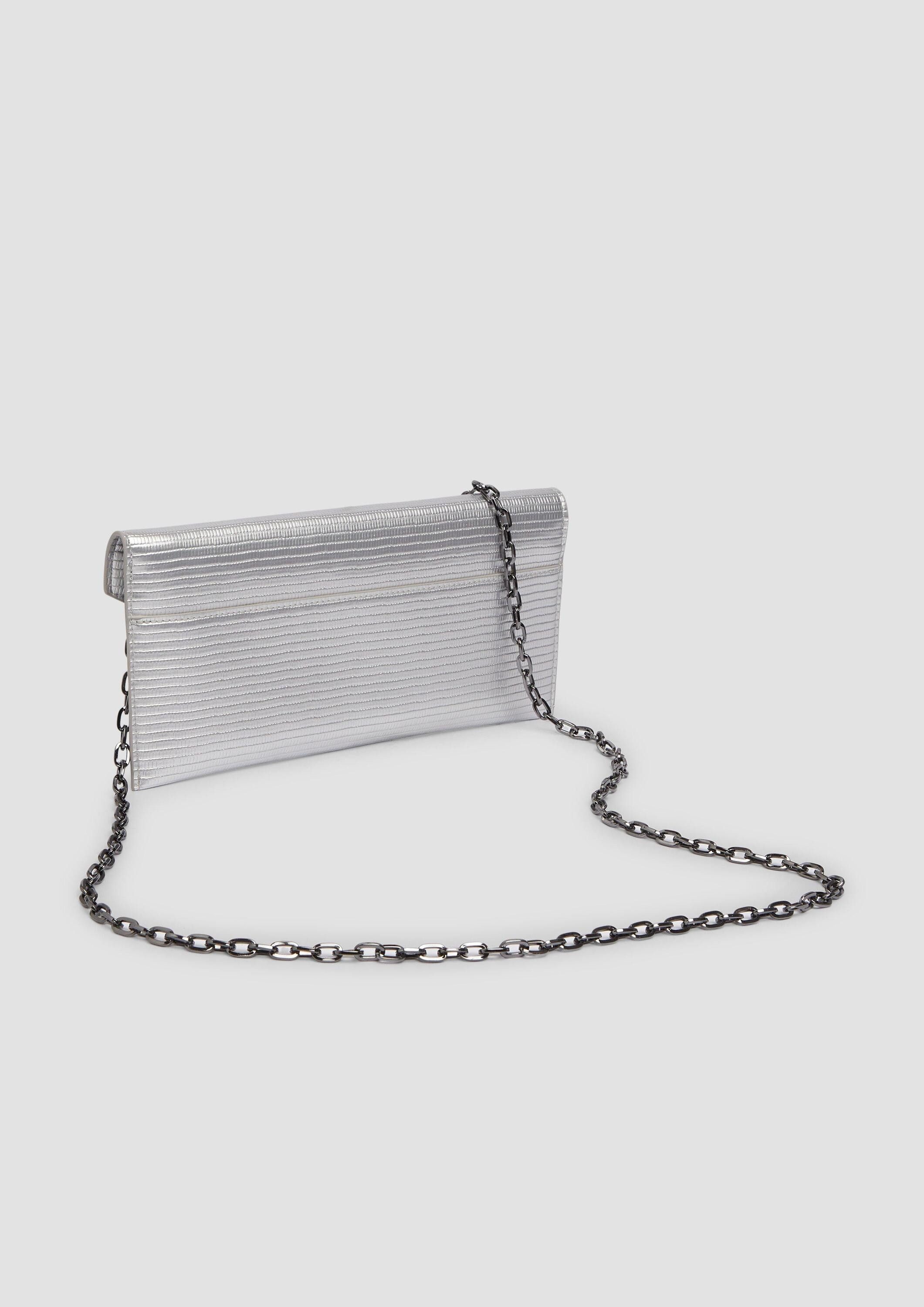 s.Oliver Umhängetasche Tasche, Elegante Clutch mit Kettenriemen und Überschlag mit Magnetknopf
