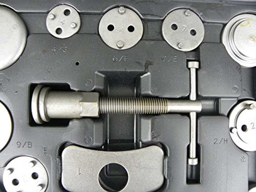 GEKO Brake Disc Straightening Tool 12-piece Brake Piston Rewind Set GEKO