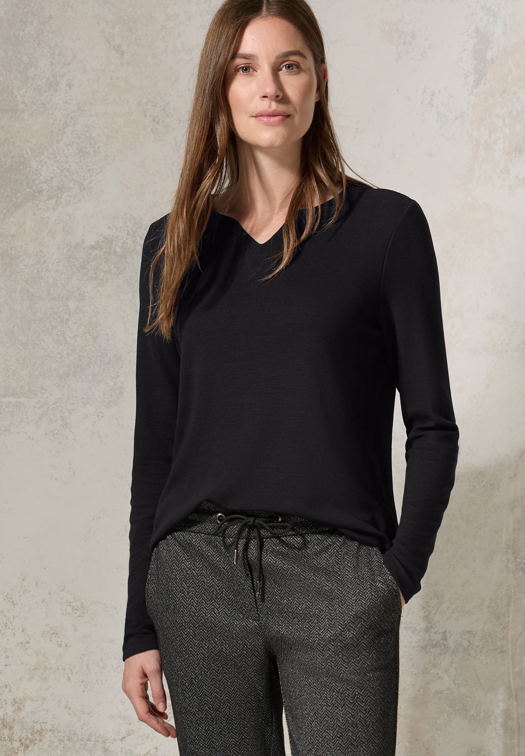 CECIL Langarmshirt mit geschlitztem Rundhalsausschnitt