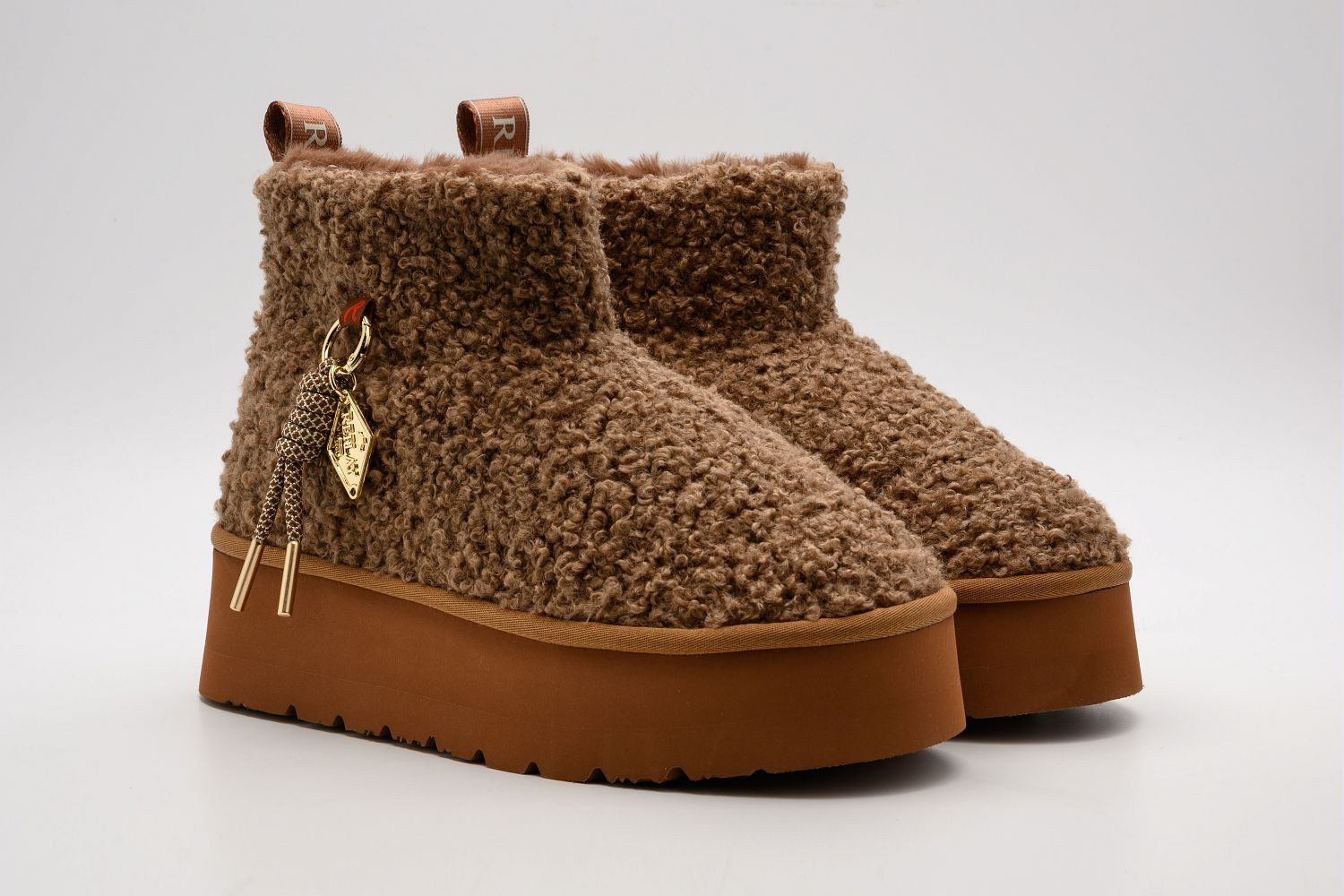Replay CHIC STORM Winterboots Plateauboots, Trendy-Boot in Teddy-Optik, mit Anziehlasche