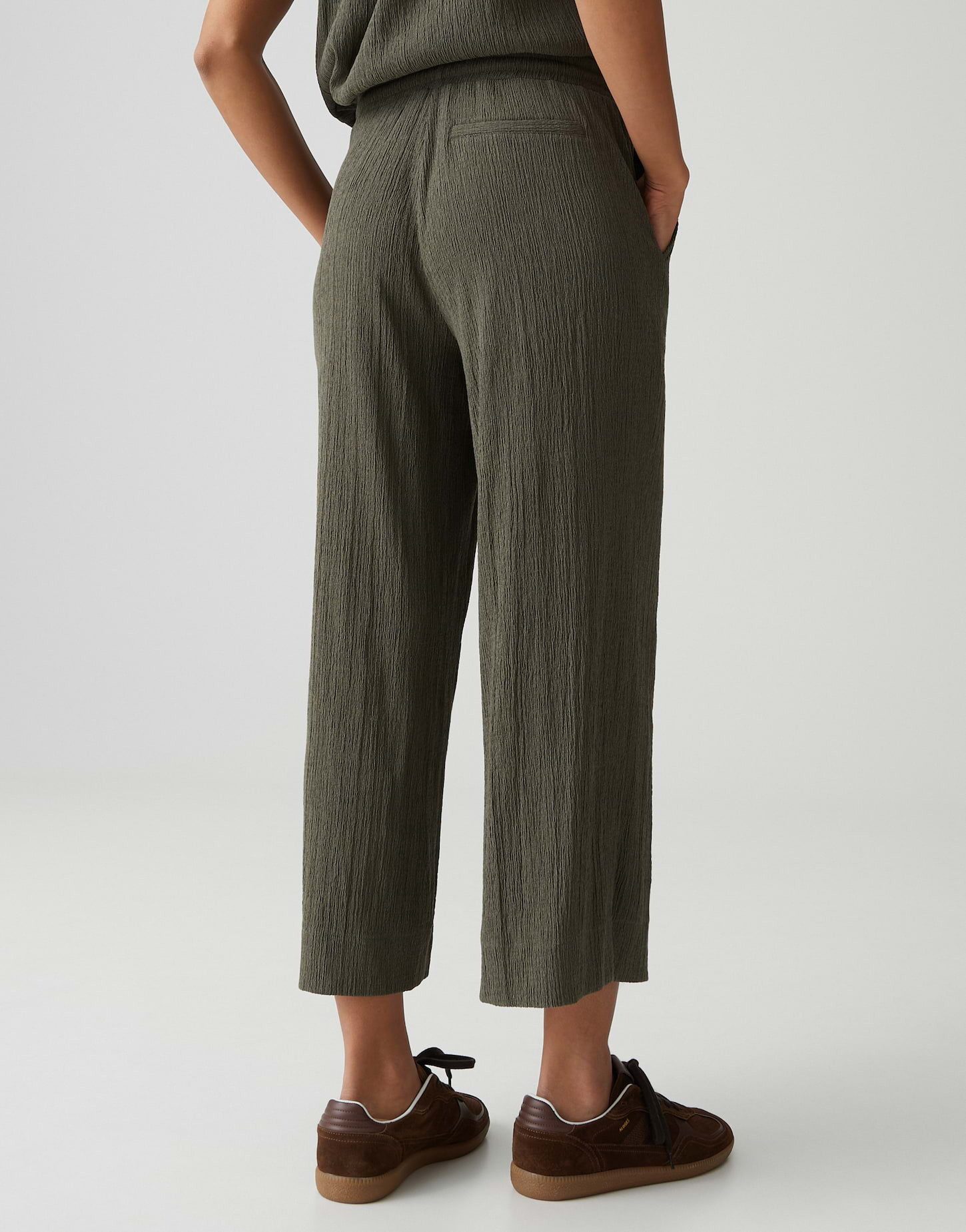 OPUS Stoffhose Meleni aus weichem Jersey mit Crinkle Effekt Mit Eingrifftaschen für praktische Alltagslooks