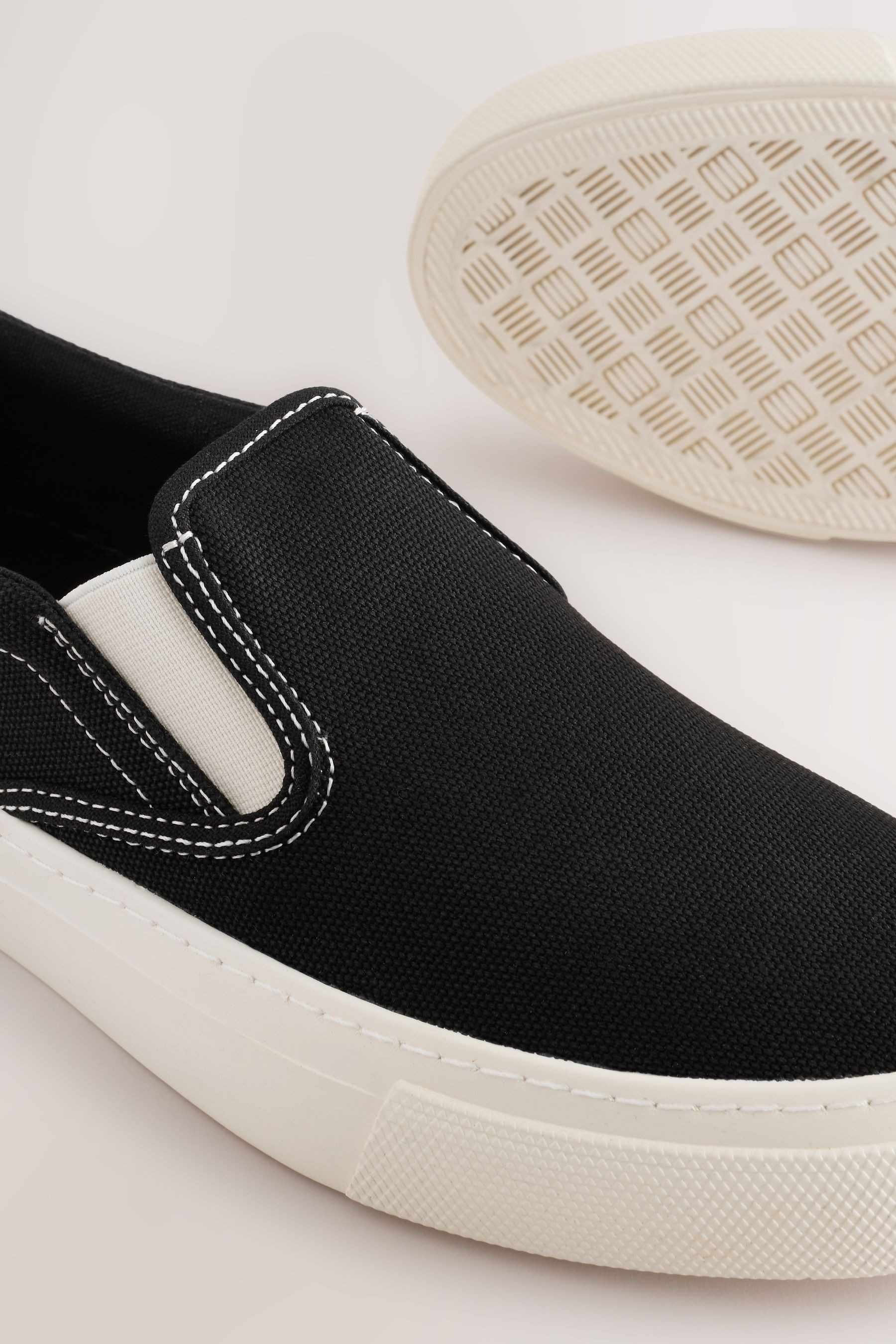 Next Forever Comfort® Skater-Schlupfsneaker aus Canvas Sneaker (1-tlg) günstig online kaufen