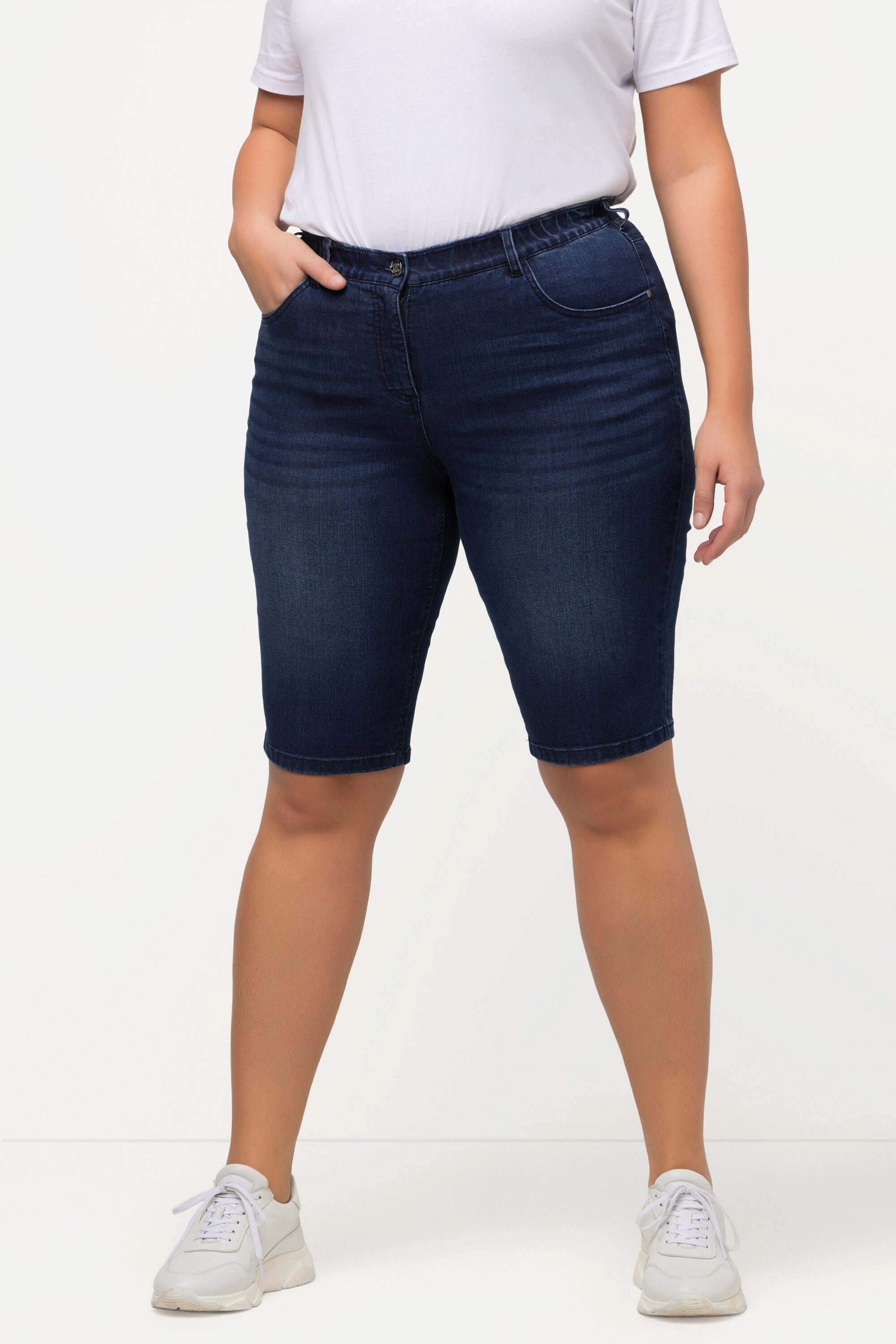 Es ist zu einem supergünstigen Preis im Ulla Popken denim Jeansbermuda Mandy 5-Pocket-Form Bermudas Komfortbund blue