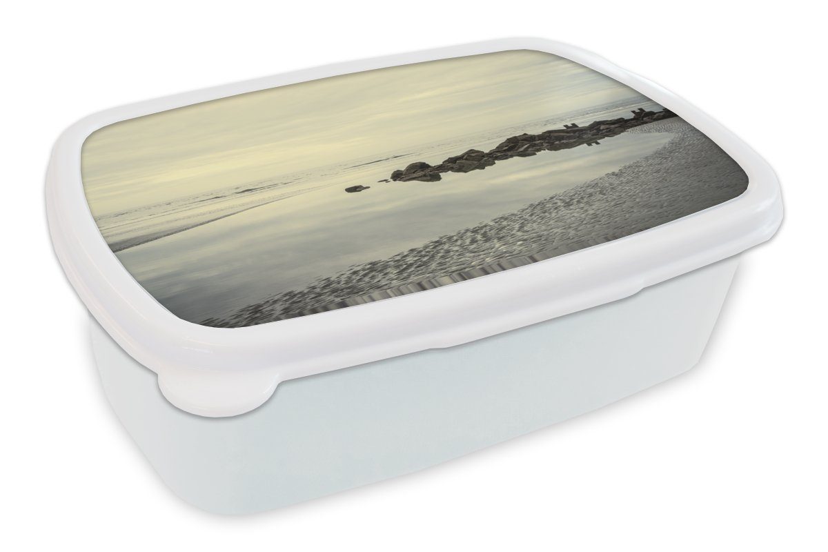 Strand weiß (2-tlg), Meer und MuchoWow für Lunchbox - Stein, Kunststoff, Brotdose, - Erwachsene, Kinder und Jungs Brotbox für Mädchen