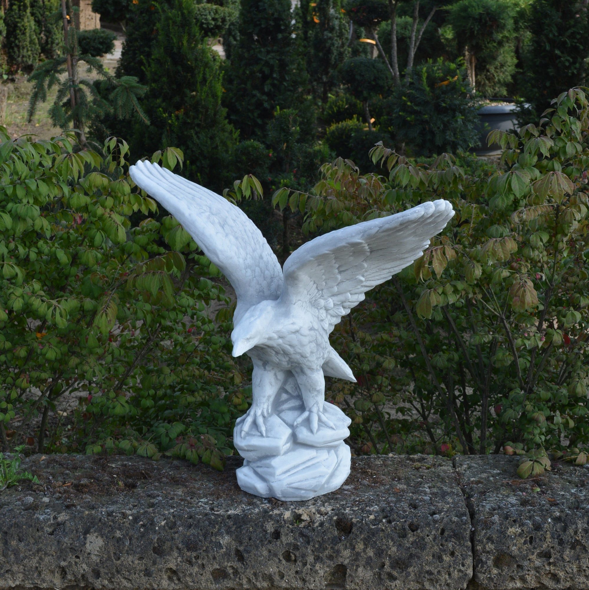 gartendekoparadies.de Gartenfigur Adler Steinadler Links, Steinfigur, günstig online kaufen