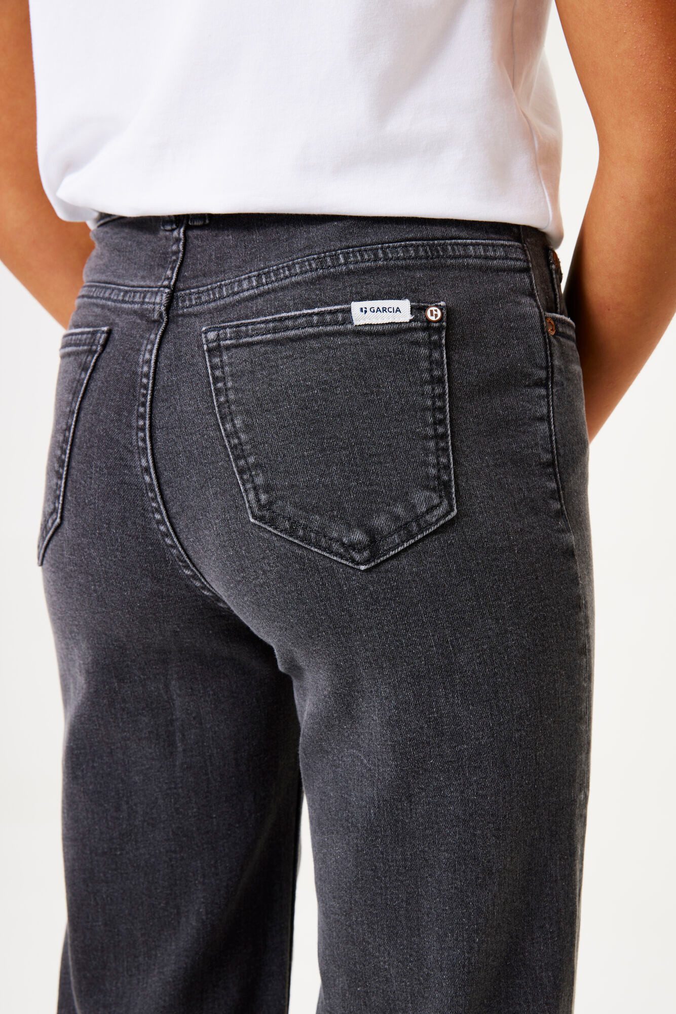 Garcia Schlagjeans Ilvy for Girls, mit weitem Bein