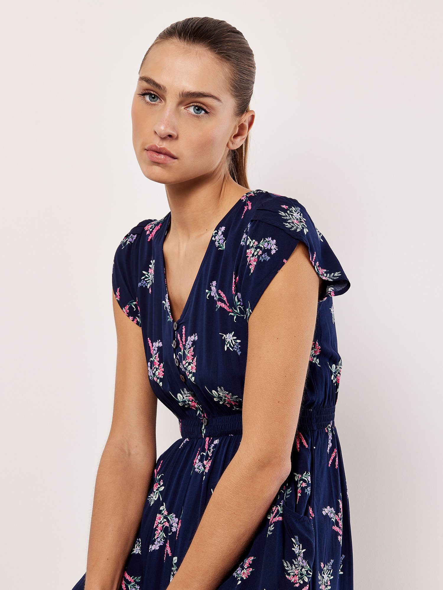 Apricot Maxikleid Maxi-Sommerkleid mit bestickter Bordüre