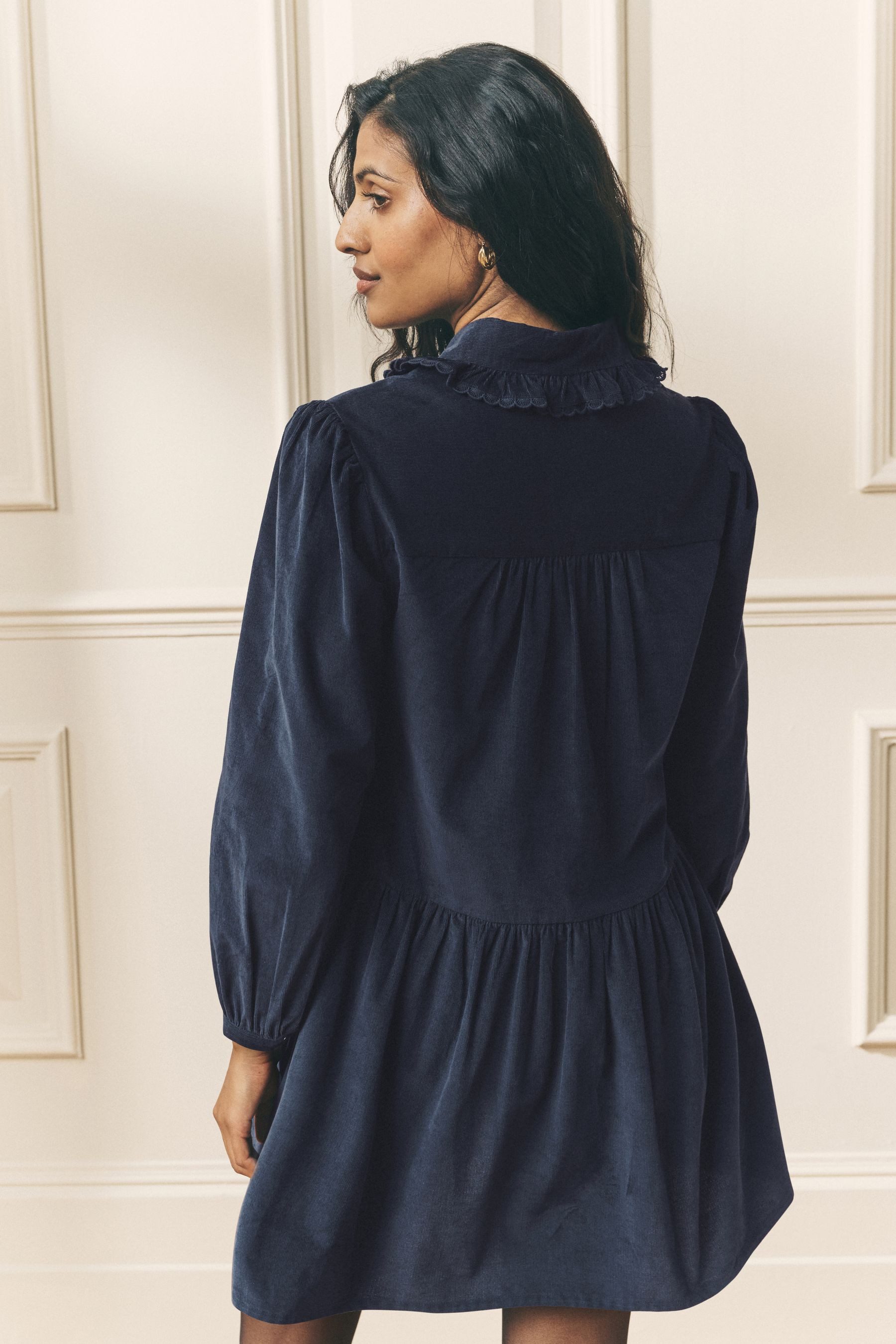 LAURA ASHLEY Minikleid Laura Ashley Langärmeliges Minikleid aus Cord (1-tlg günstig online kaufen