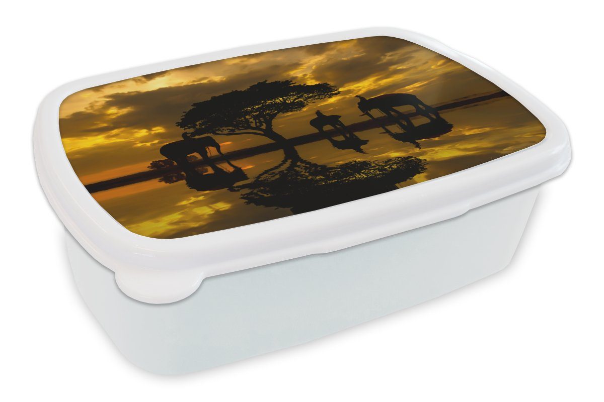 Lunchbox und bei Kunststoff, Brotdose, Erwachsene, thailändischen (2-tlg), Silhouette für für Jungs und Sonnenaufgang, Kinder MuchoWow weiß Mädchen der Brotbox Elefanten