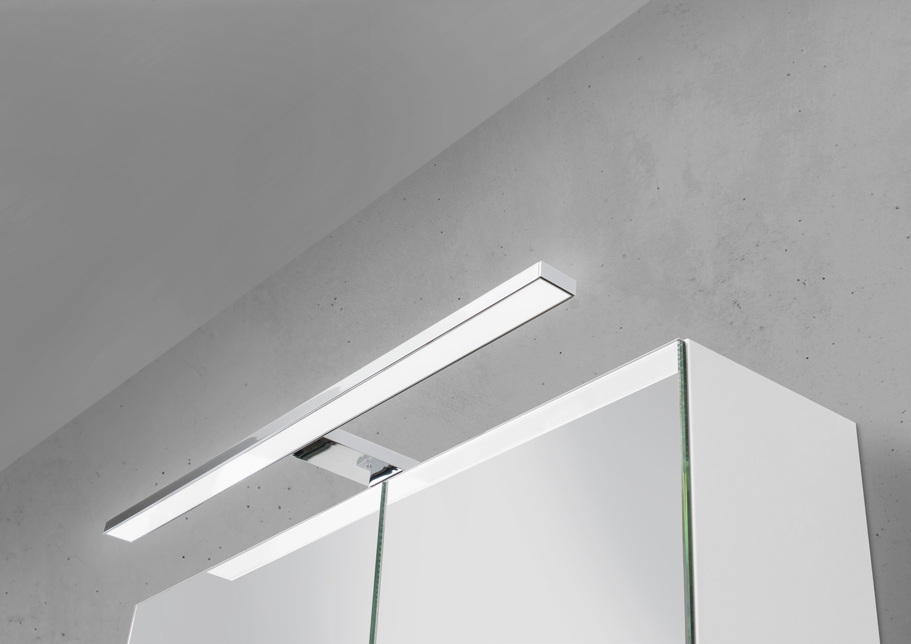 Intarbad Badezimmerspiegelschrank 60 cm MULTILight LED Chrom Beleuchtung Waschtisch