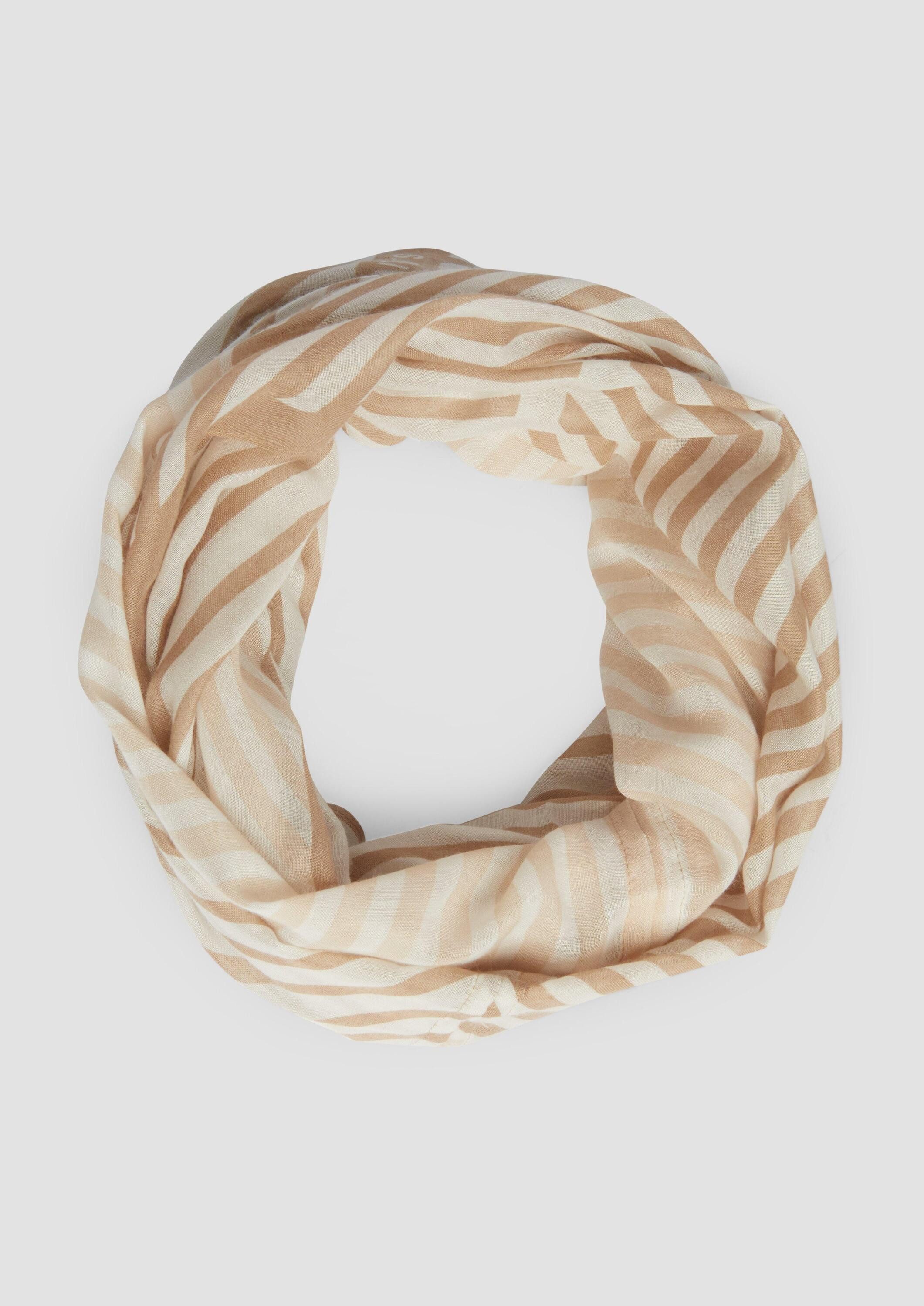 s.Oliver Loop Snood, Lässiger Loop-Schal mit All-over-Print günstig online kaufen