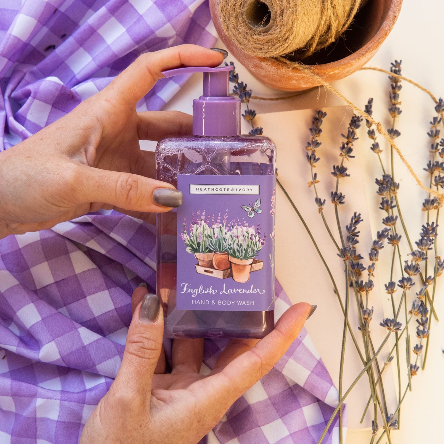 Heathcote & Ivory Handseife 250 ml, 1-tlg., English Lavender - Hand- & Nagelcreme