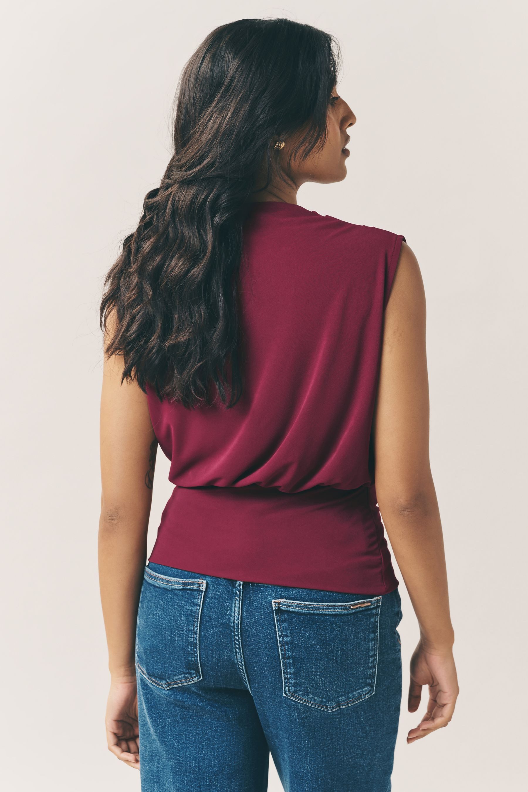 Next Blusentop Hochgeschlossenes, ärmelloses Oberteil, Drapierung (1-tlg) günstig online kaufen