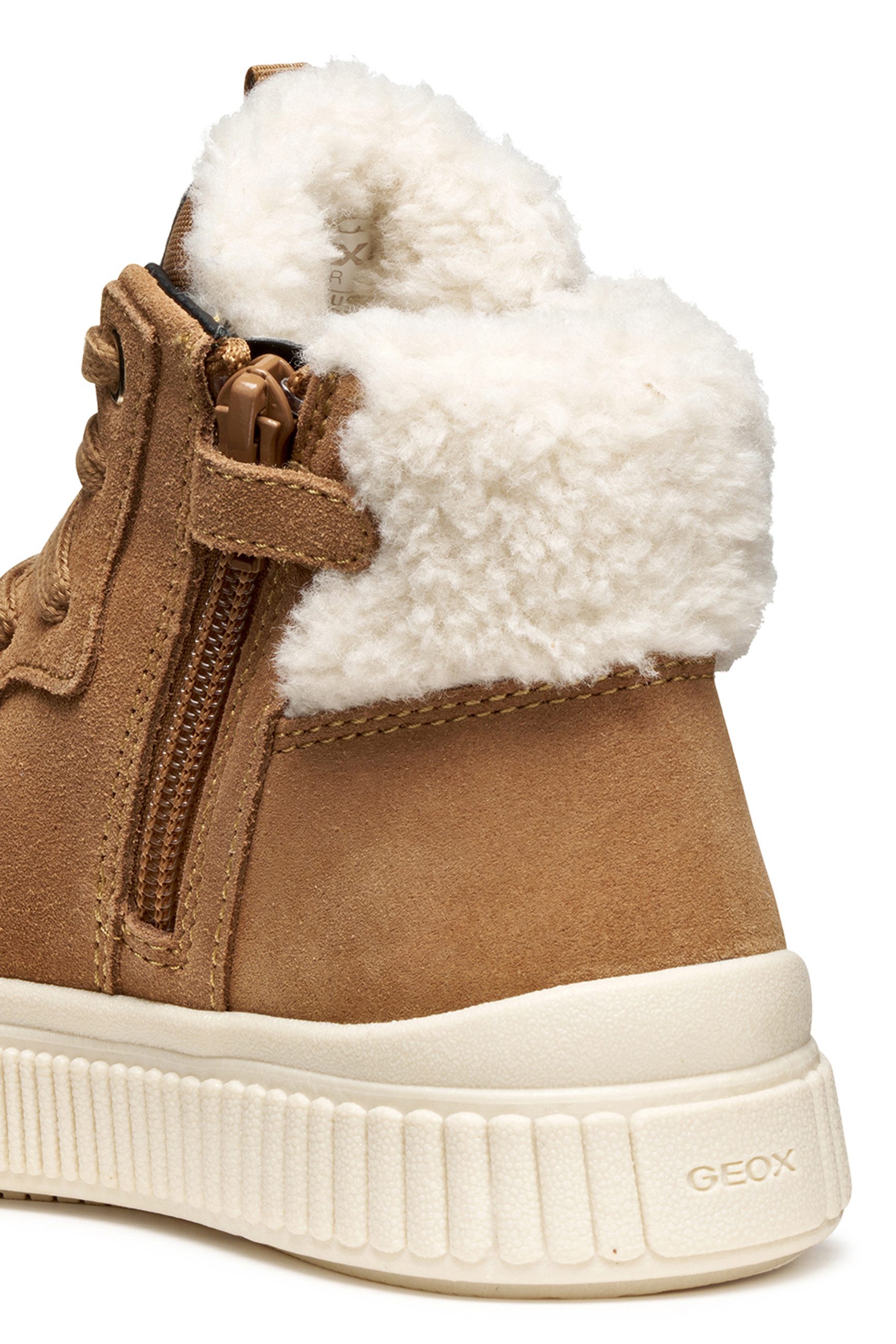 Geox J LAQUINNY GIRL WPF Winterboots Schnürboots mit Teddy-Fellimitatbesatz und Warmfutter