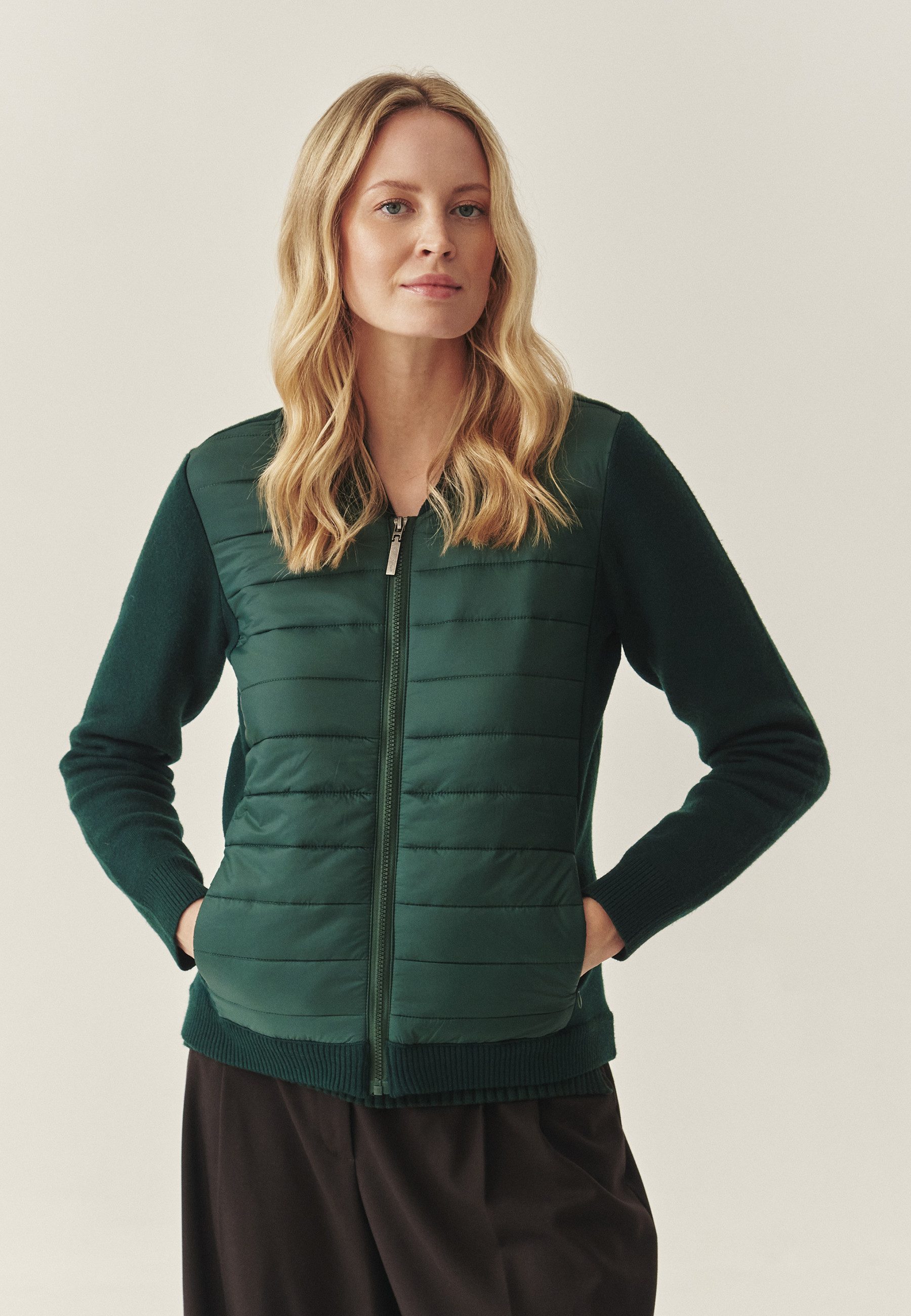 TATUUM Strickpullover Damen-Pullover Mit Gesteppter Front - Kadeko