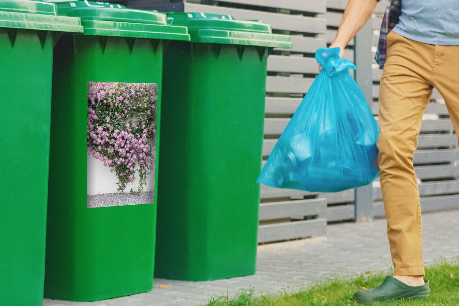 MuchoWow Wandsticker mit Schlingpflanze St), rosa Mülleimer-aufkleber, Container, Blüten (1 Abfalbehälter Mülltonne, Sticker