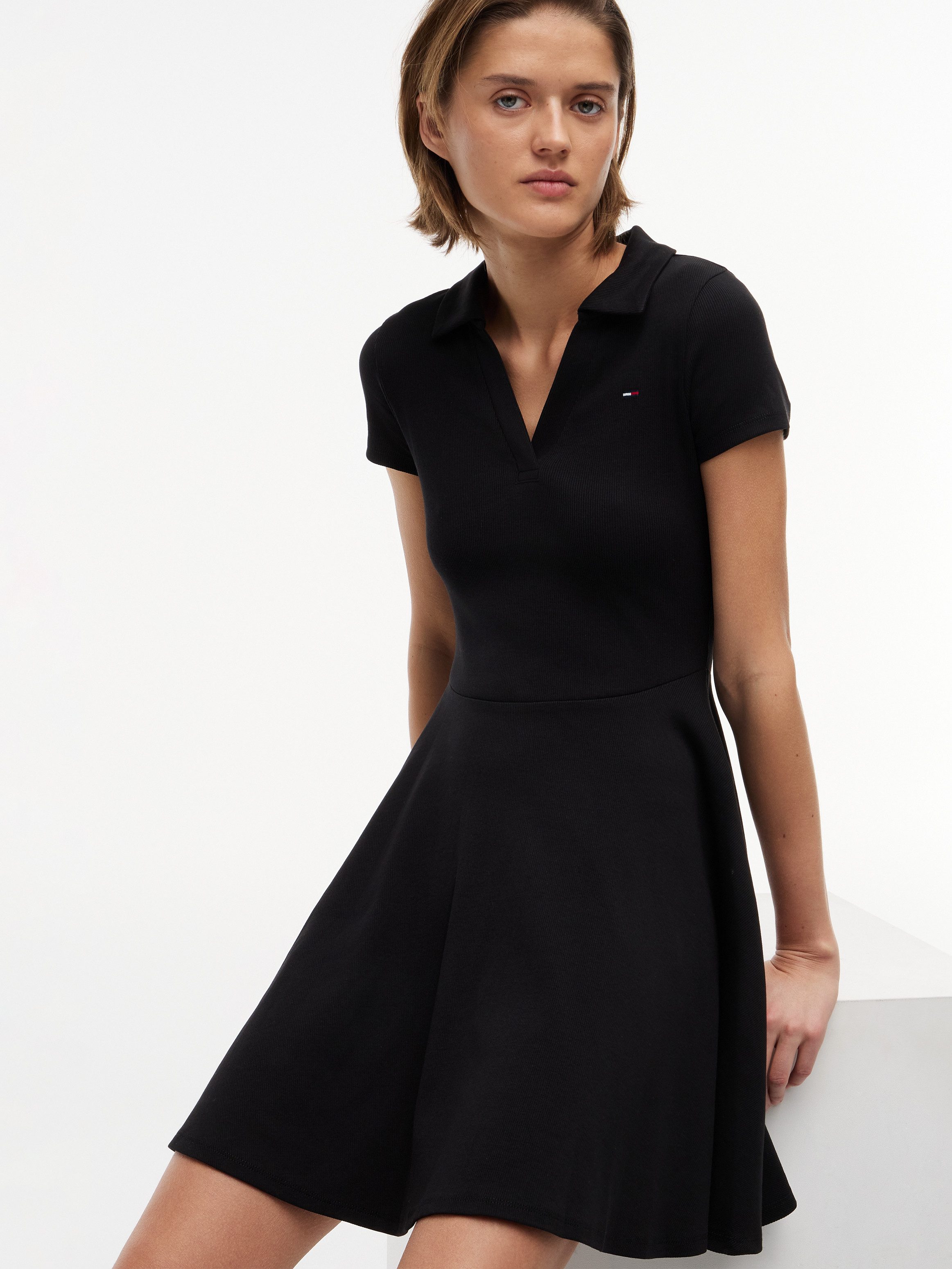 Tommy Jeans Polokleid TJW RIB F&F POLO MINI DRESS EXT Baumwollmischung, figurbetont, in gerippter Struktur