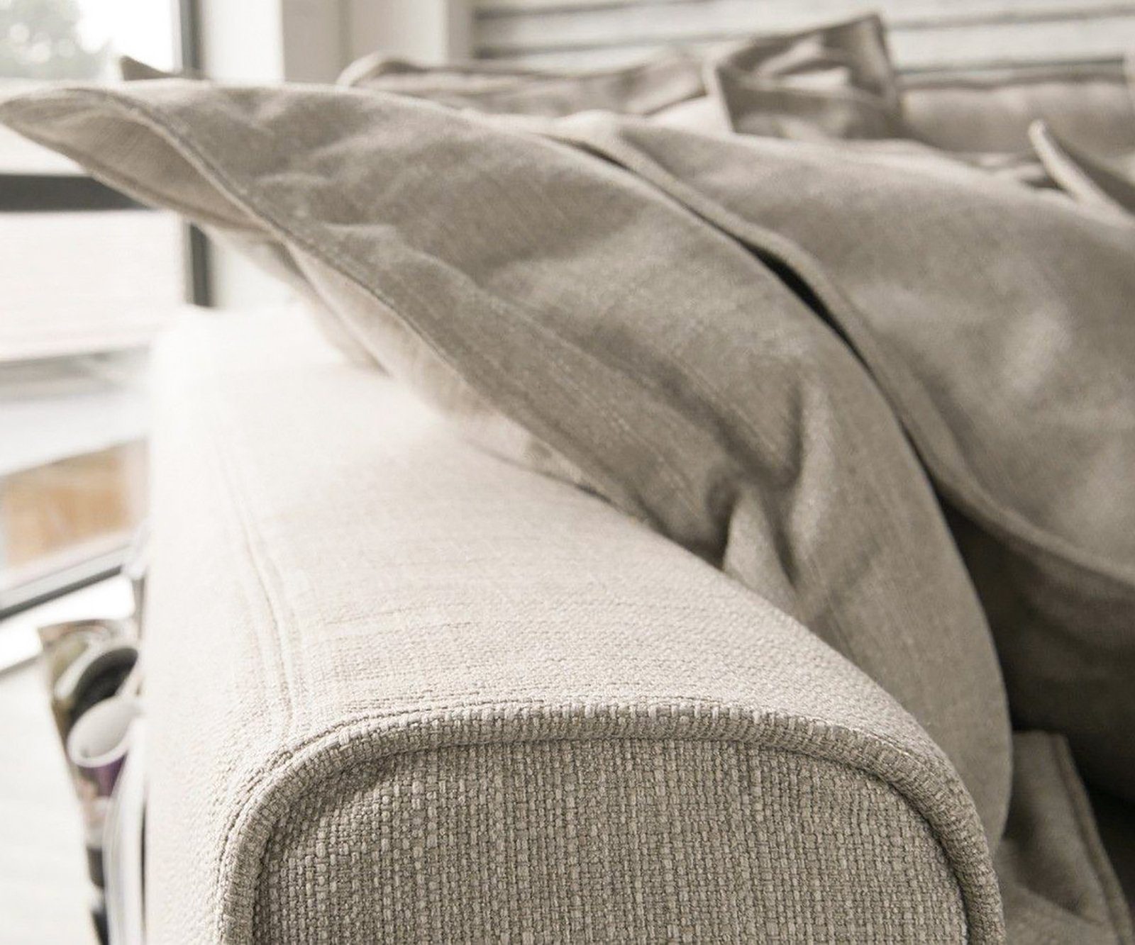 DELIFE Big-Sofa Noelia, Elfenbeinfarben 240x145 cm günstig online kaufen