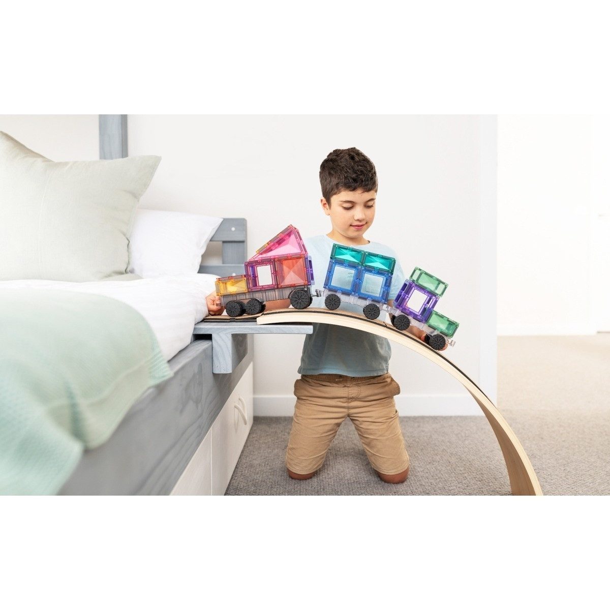 Connetix Pastel Transport Pack verstärkte Magnete pädagogisches Lernspiel Magnetspielbausteine, (Open Play, 50 Teile), ab 3 Jahren