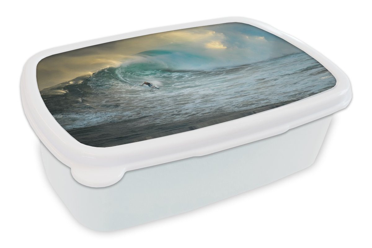 MuchoWow Lunchbox Surfer auf großen Wellen, Kunststoff, (2-tlg), Brotbox für Kinder und Erwachsene, Brotdose, für Jungs und Mädchen weiß
