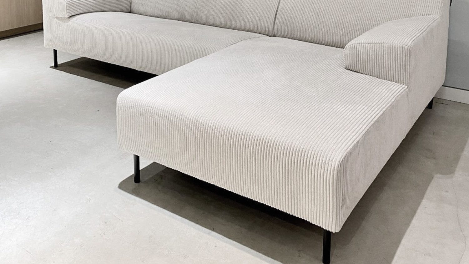 freistil ROLF BENZ Ecksofa Rolf Benz Ecksofa Freistil 180 rechts Cord weiß 170 x 260 cm