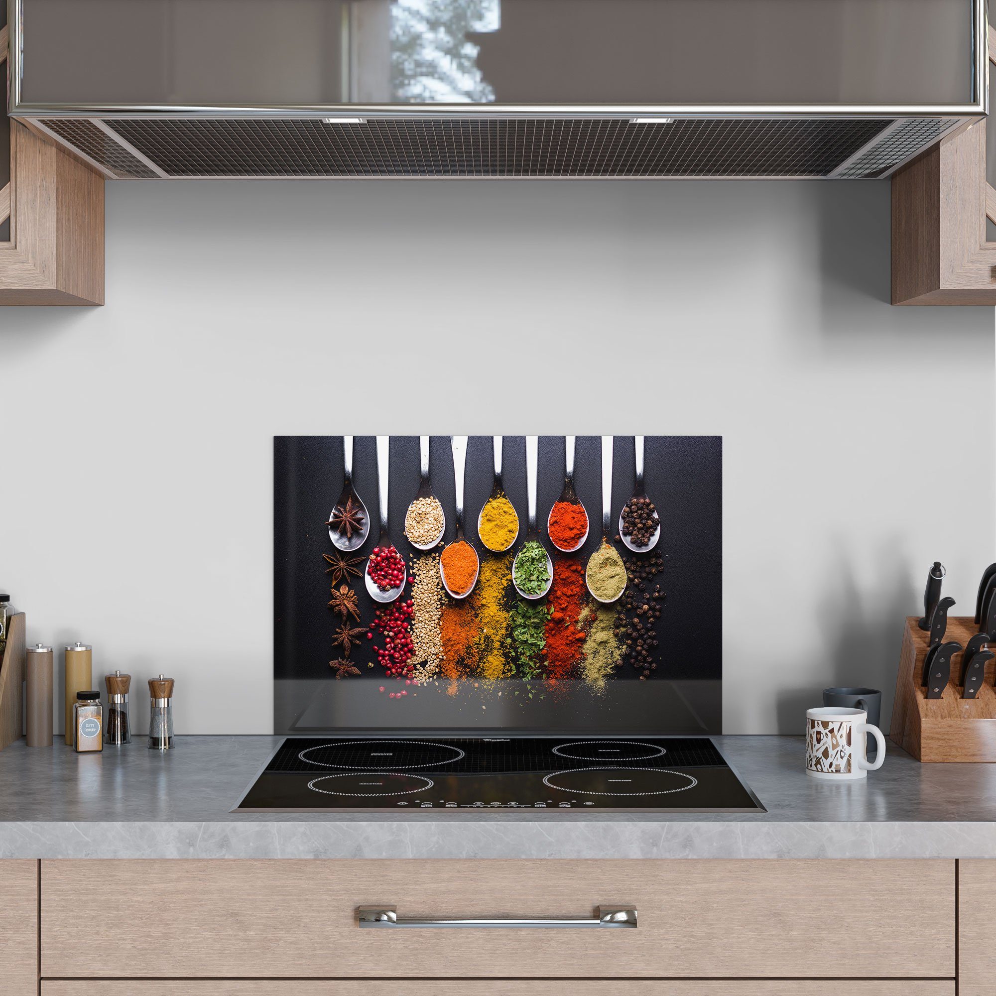 Gewürzen', Küchenrückwand DEQORI Badrückwand Glas Spritzschutz mit 'Kochlöffel Herdblende