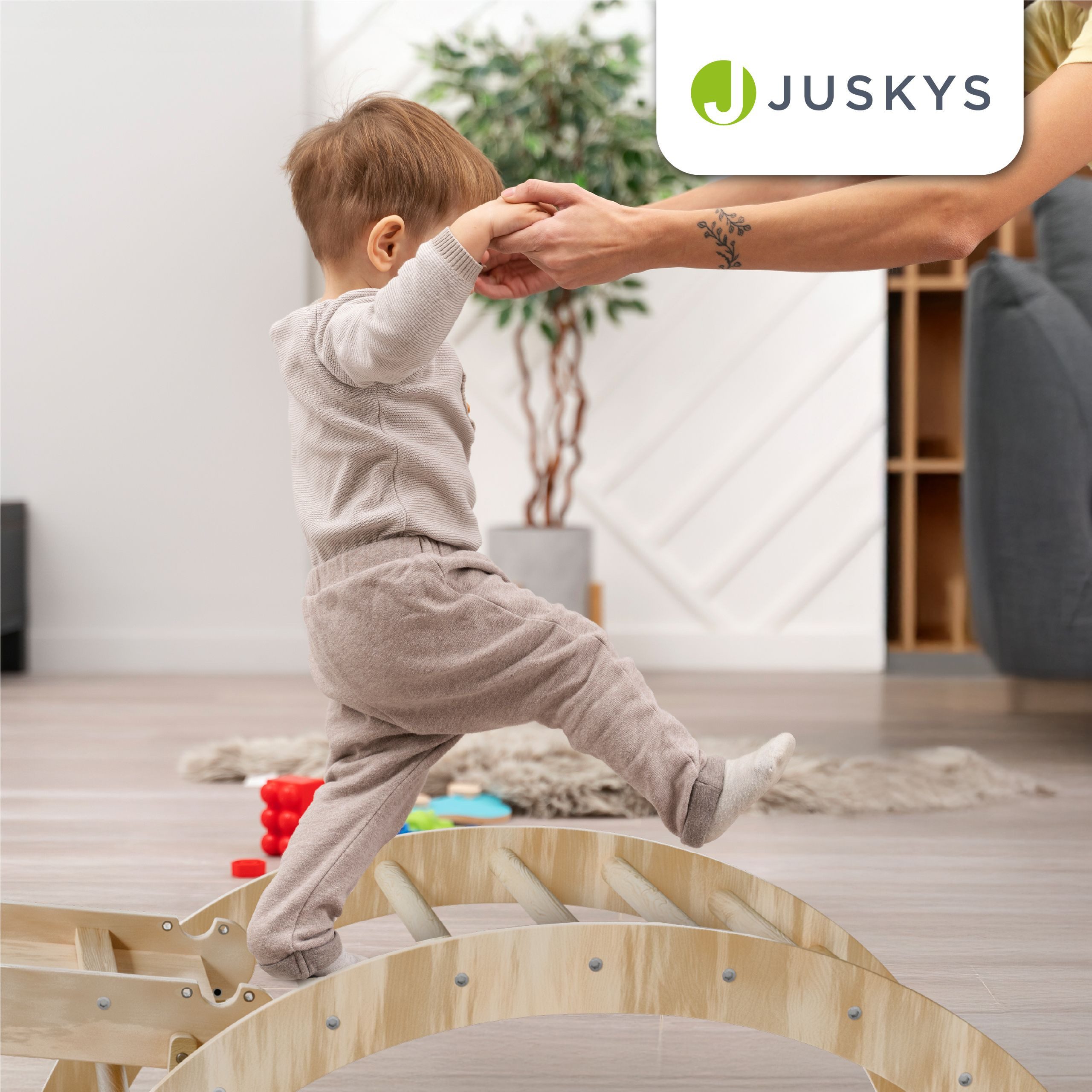 Juskys Klettergerüst Movario Klein, (4-St), Indoor Kletterdreieck, Kletterbogen mit Kissen, Rutsche, Tafel