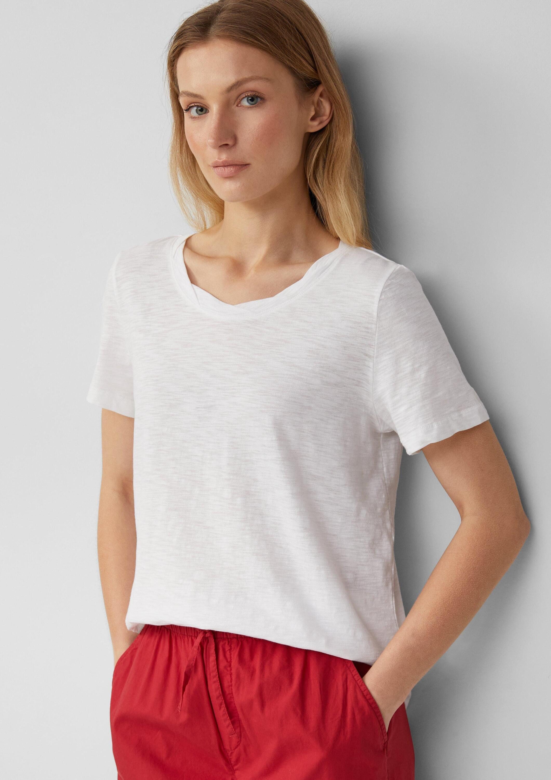 s.Oliver Kurzarmshirt T-Shirt T-Shirt mit Flammgarnstruktur und Ausschnitt- günstig online kaufen