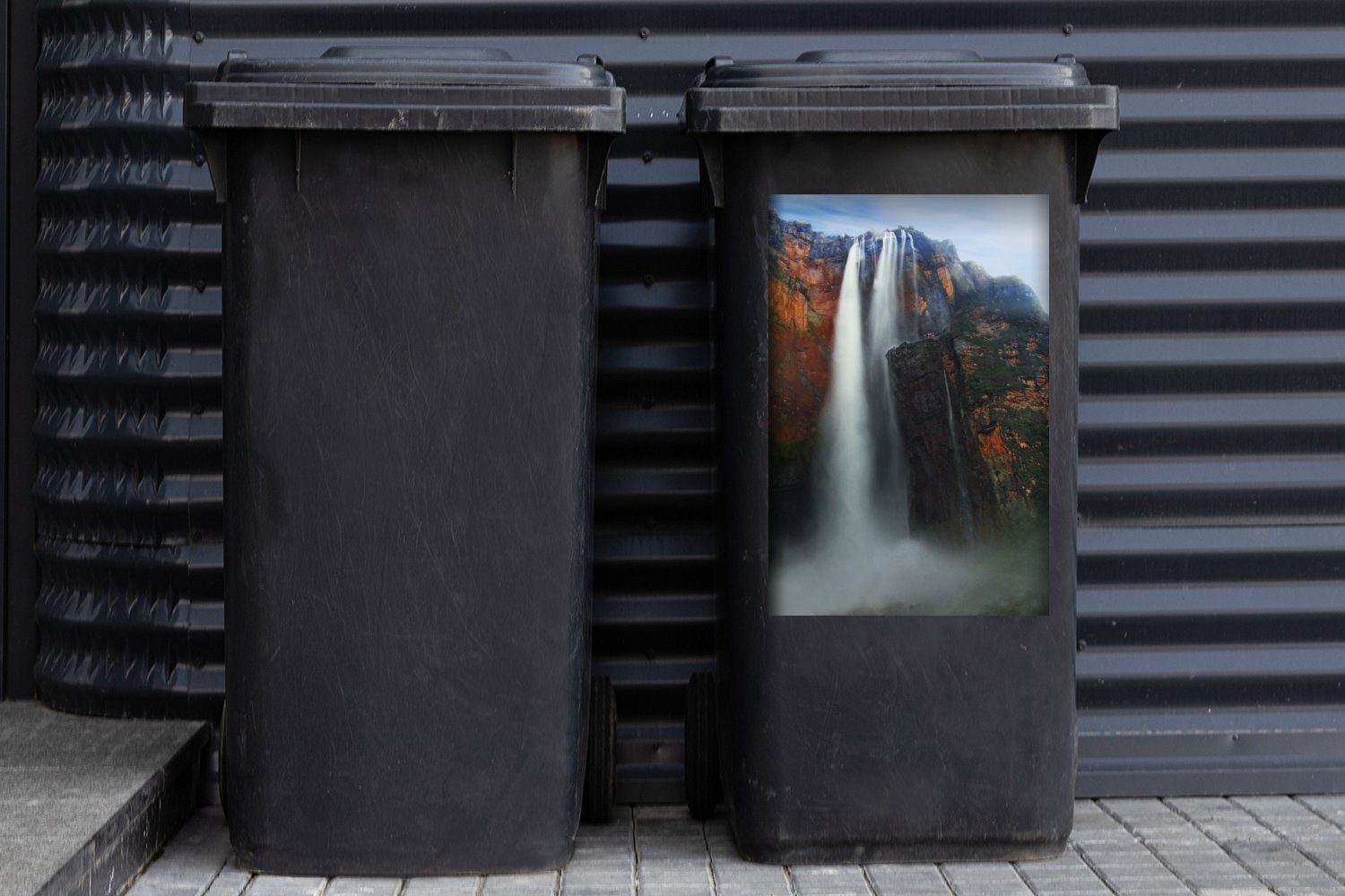 Mülltonne, Abfalbehälter der MuchoWow Wasserfall Mülleimer-aufkleber, Venezuela Wandsticker im in Canaima-Nationalpark Welt St), Sticker, Container, Höchster (1