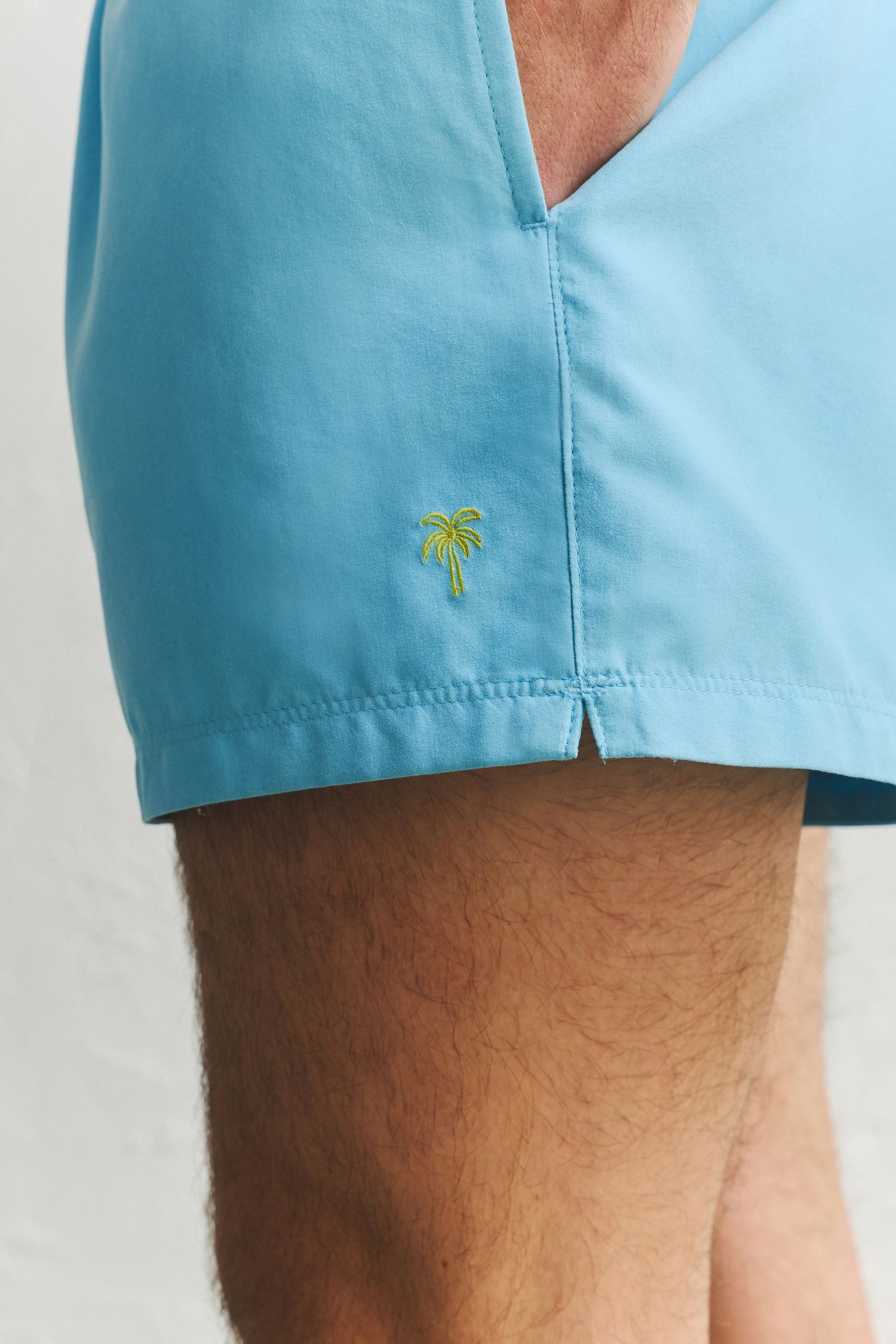 Next Badeshorts Essential 4 Zoll Badeshorts (1-St) – Bild 5 von 5