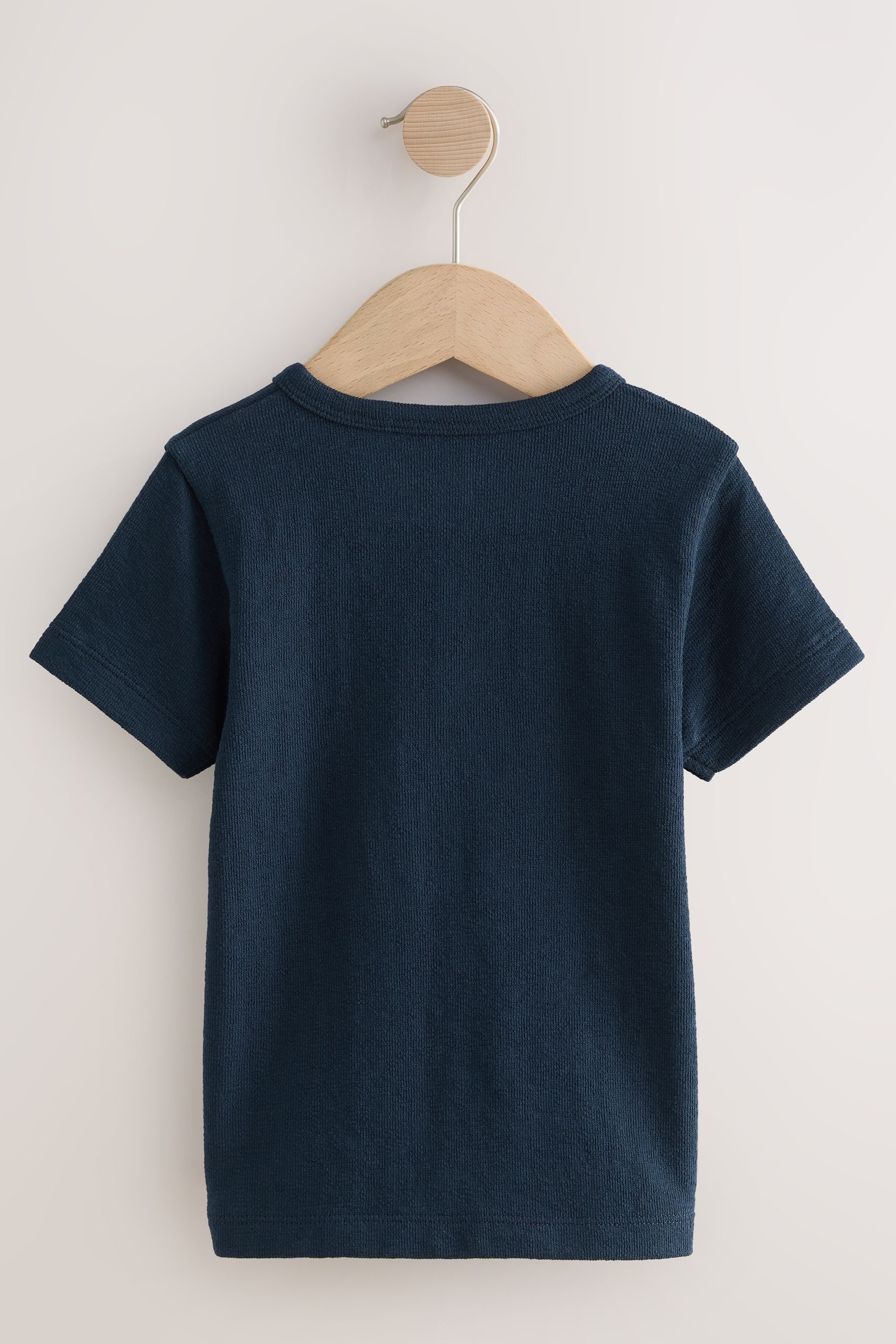 Next Henleyshirt Kurzarm-T-Shirt mit Henley-Ausschnitt, 3er-Pack (3-tlg)