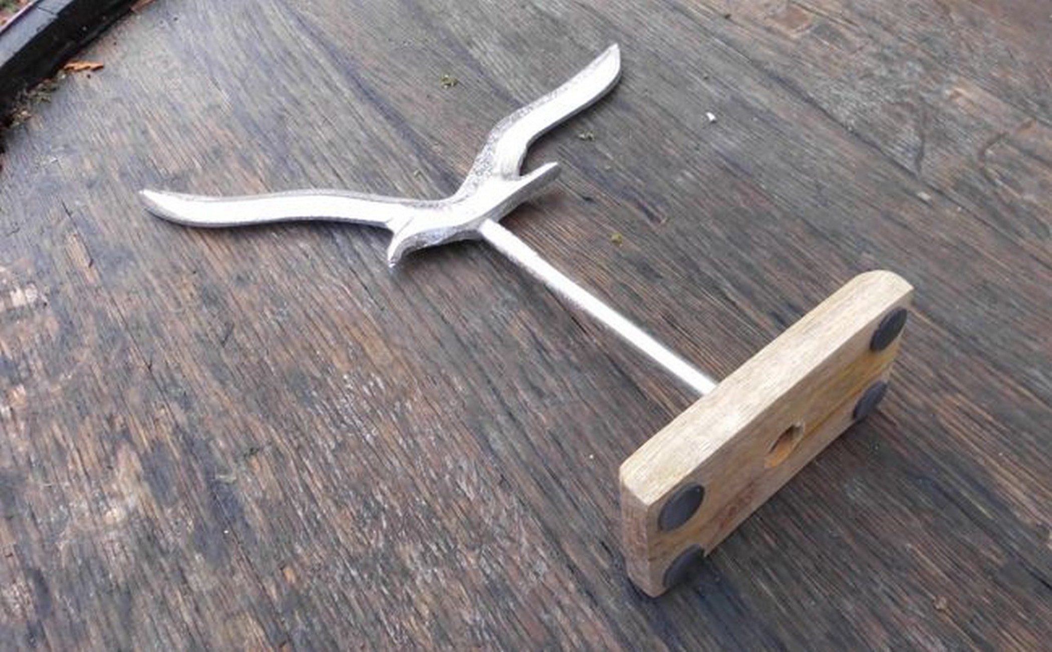 Deko-Impression Dekofigur Deko-Möwe Maritimes Deko-Objekt Aluminium + Holz günstig online kaufen