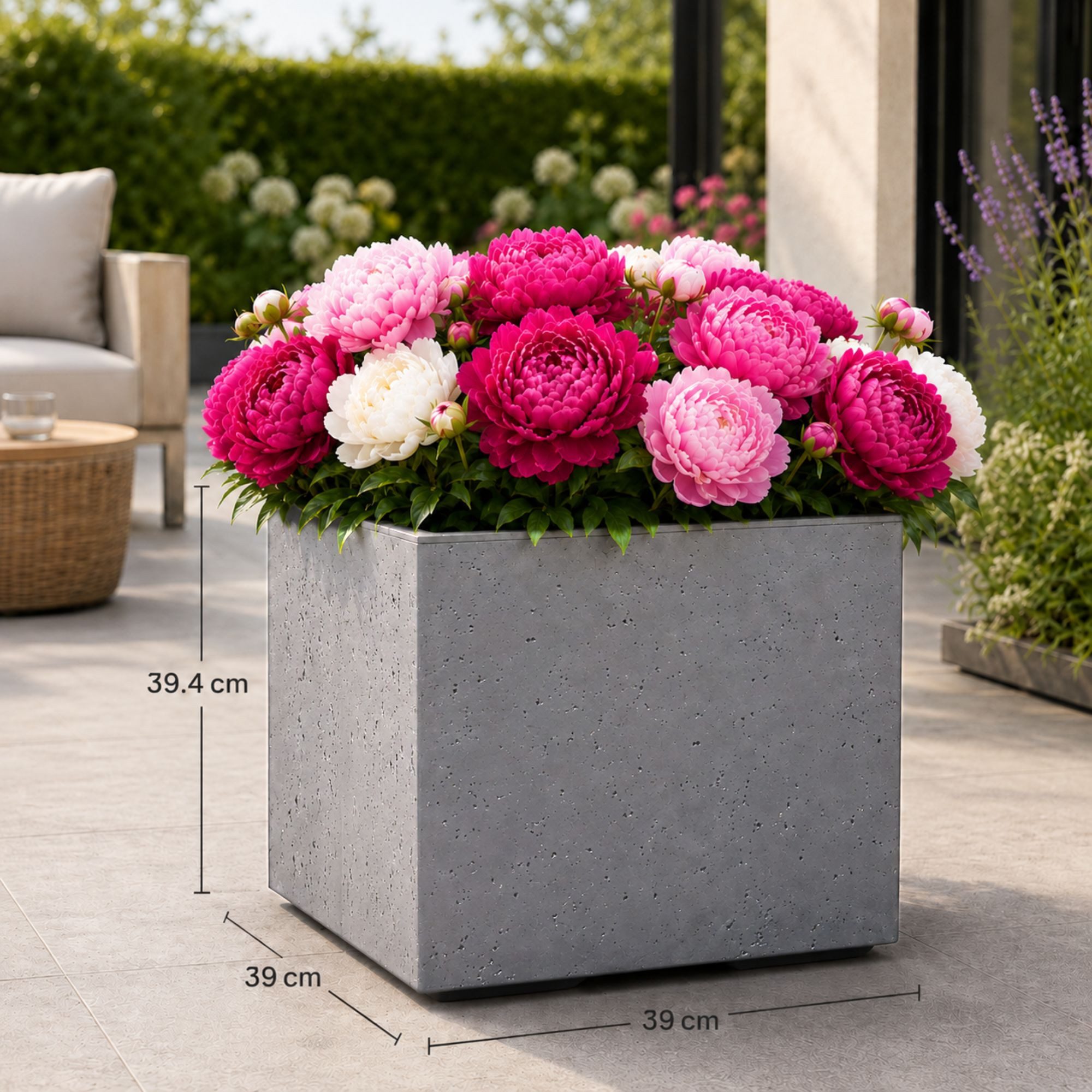 ONDIS24 Pflanzkübel Caro Beton Optik Blumenkübel mit Rollen aus Kunststoff 100% Recycled, frostsicher und UV-beständig