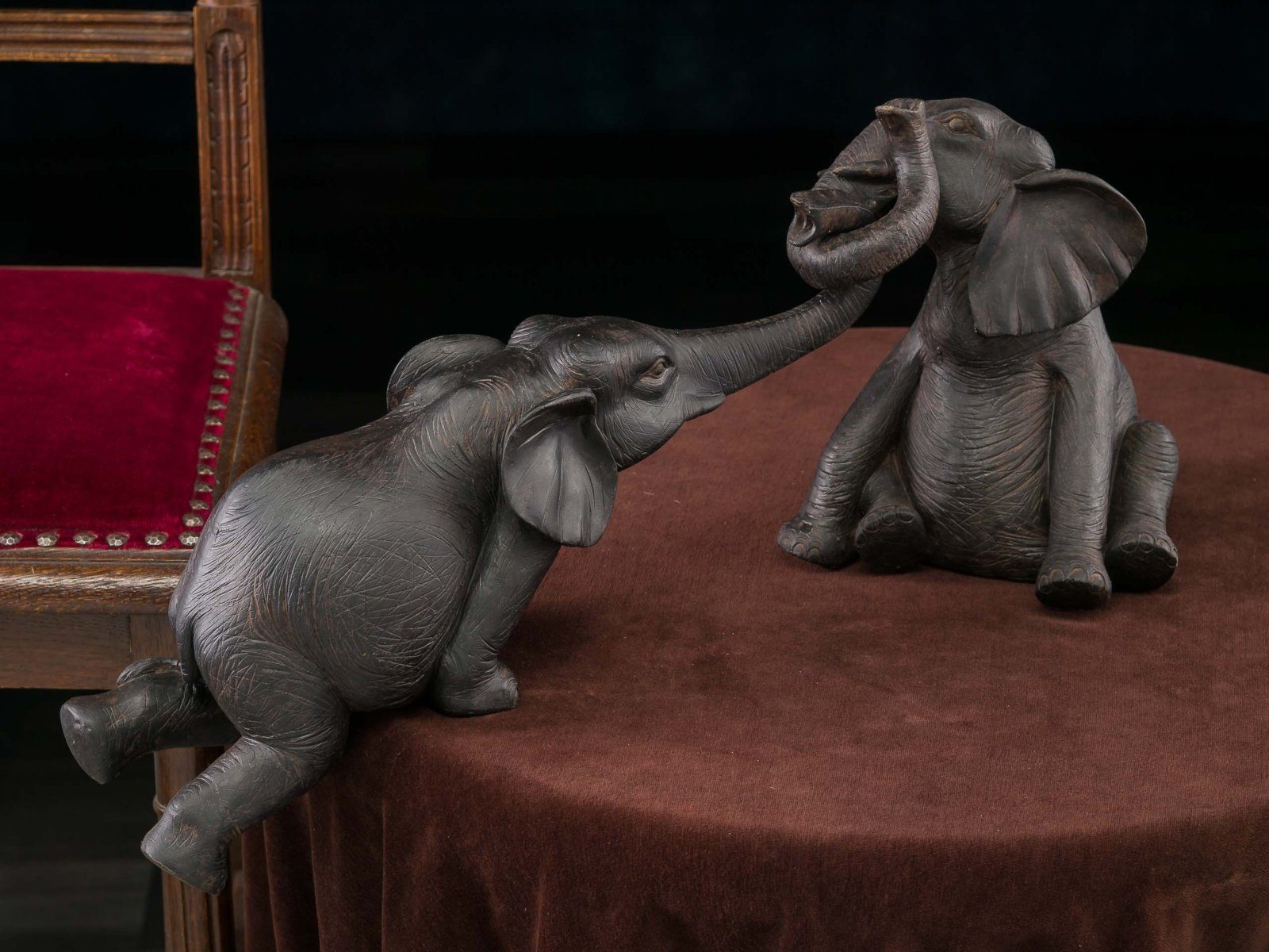 Aubaho Dekofigur Elefantenpaar sculpture Skulptur aus Elefant Figur elephant Kunstharz