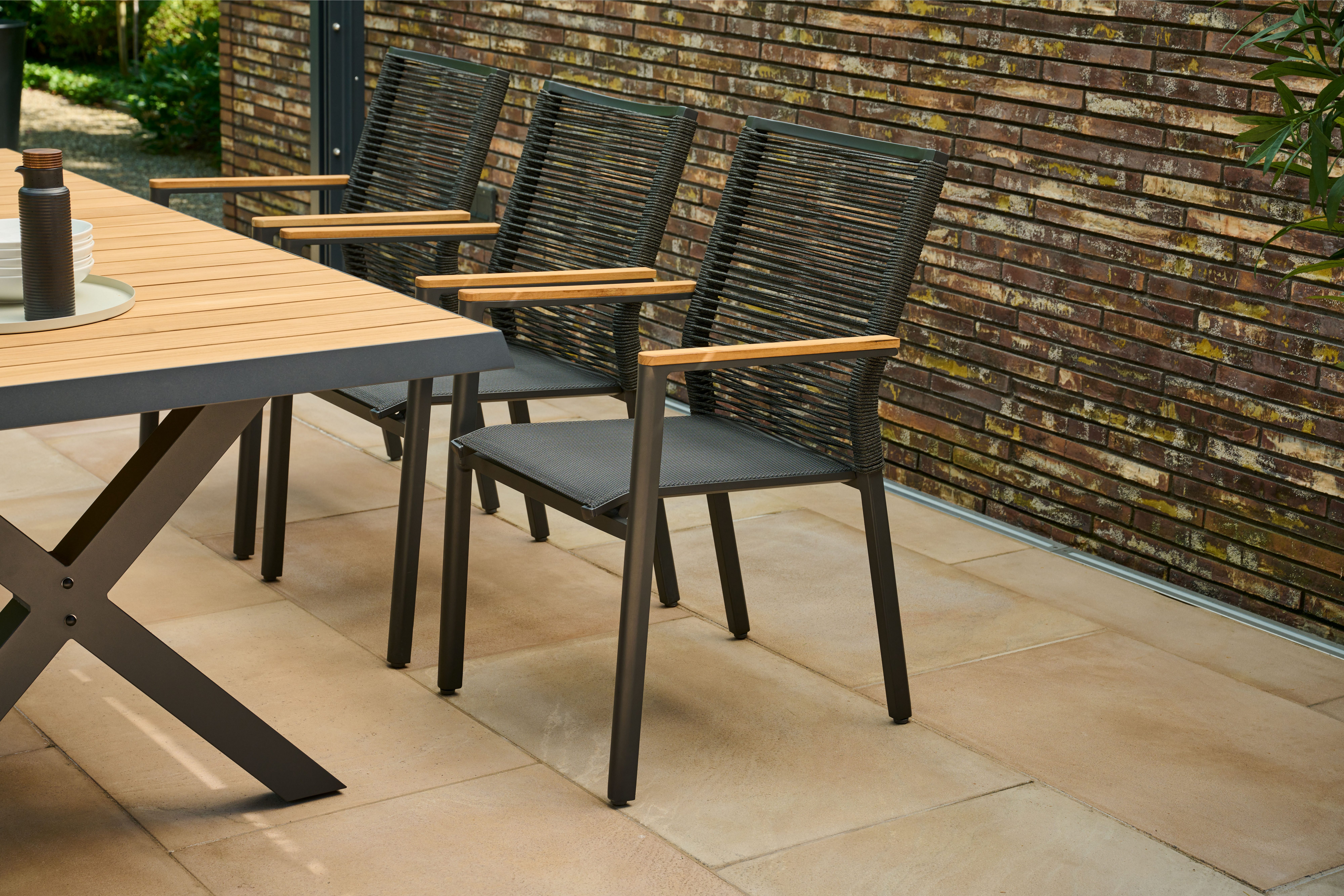 Siena Garden Gartensessel BOLOGNA Stapelsessel, Aluminiumgestell, Rope Geflecht, Armlehnen aus Teak FSC 100%