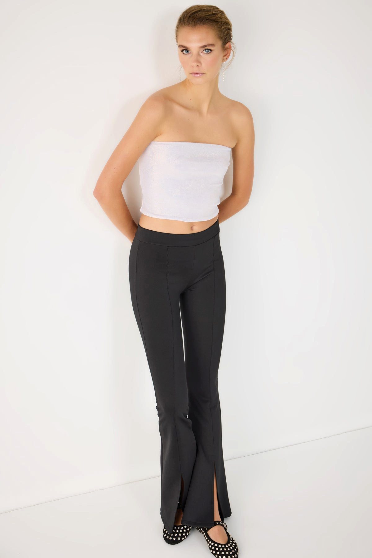 Blusentop Glänzendes, trägerloses Crop-Top aus Stoff