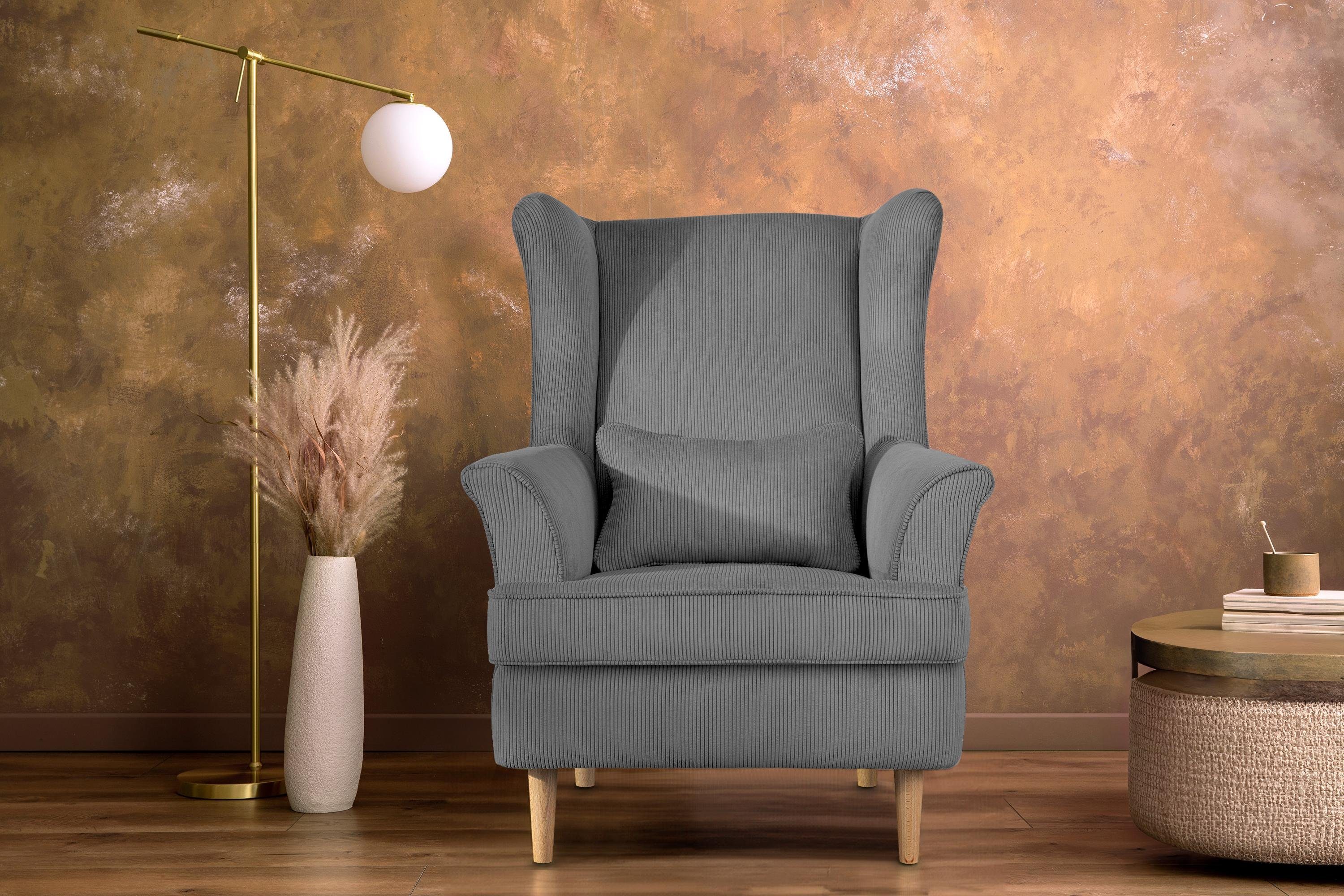 Sessel, hohe Ohrensessel inklusive Konsimo STRALIS Füße, Design, dekorativem zeitloses Kissen