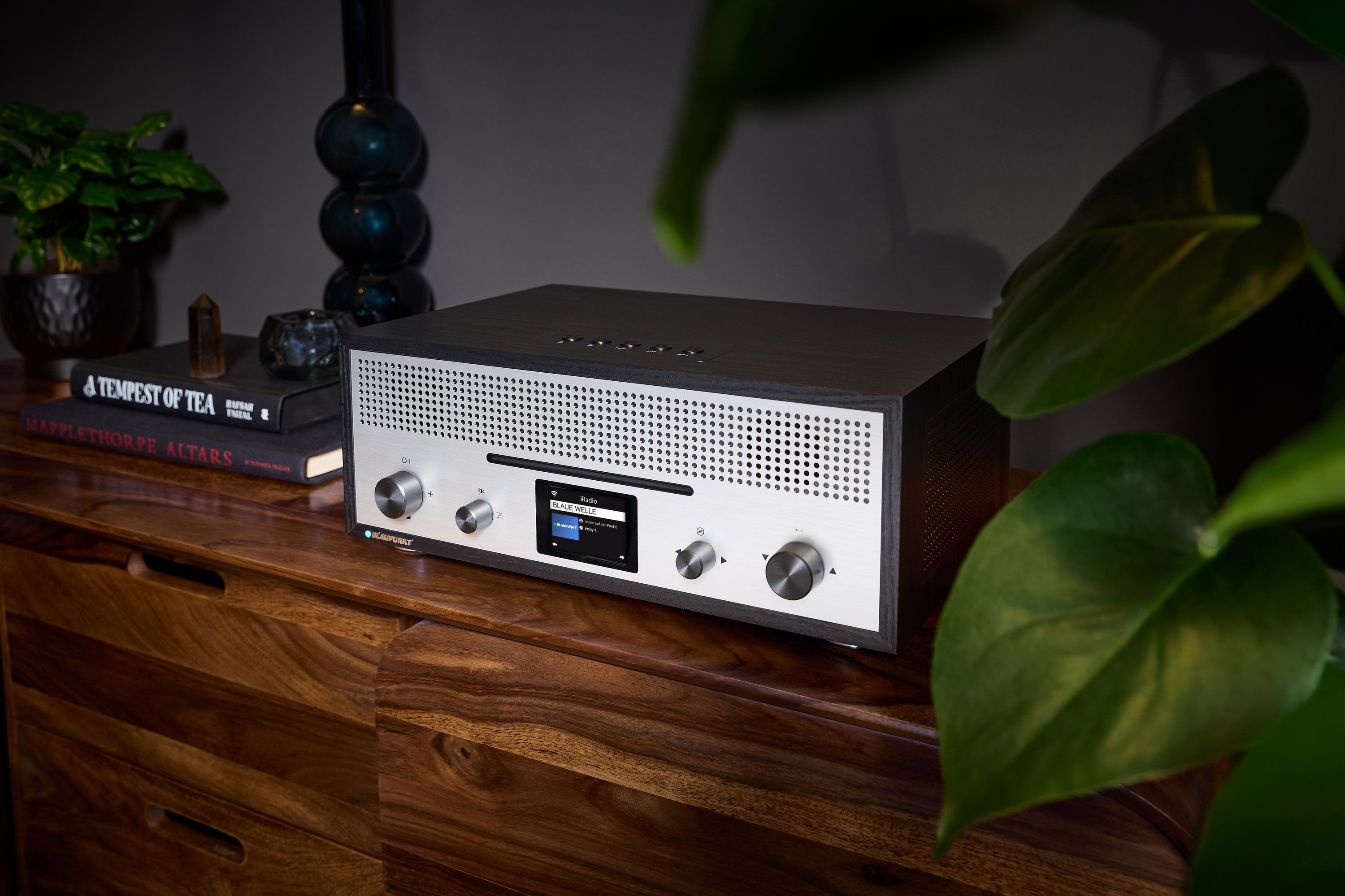 Blaupunkt Milano Digitalradio (DAB) (Digitalradio (DAB), Slot-In CD-Laufwerk zum Abspielen von Audio- und MP3-CDs)