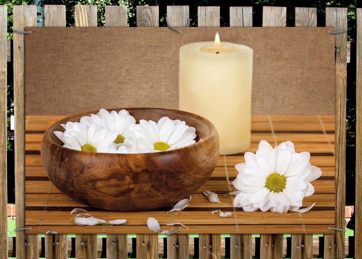 Thumbnail - Wallario Sichtschutzzaunmatten Stillleben - Kerzen und Blumenblüten in Holzschale