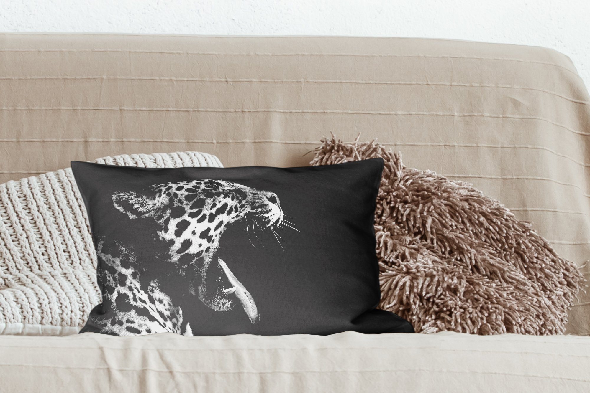 Dekokissen mit Schwarz - Schlafzimmer Füllung, - Weiß, MuchoWow Wohzimmer Jaguar - Tier Dekoration, Zierkissen, Dekokissen