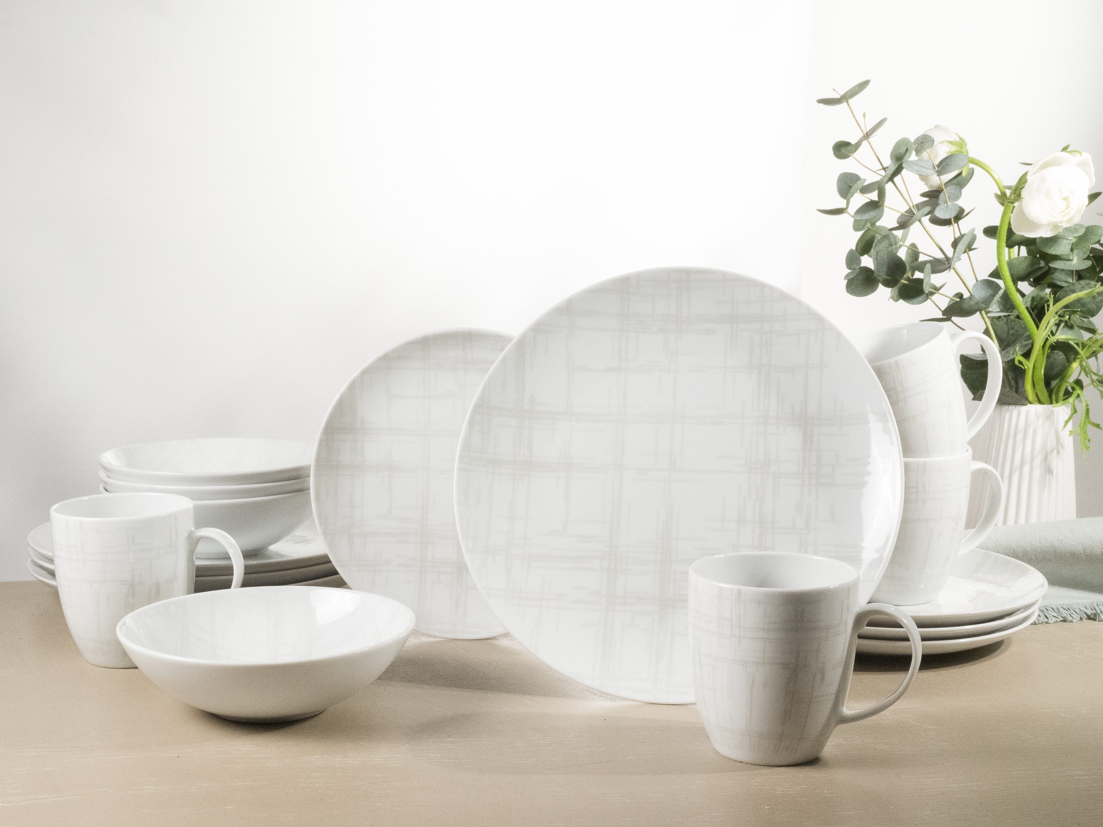 CreaTable Kombiservice Geschirr-Set Home - Shabby Chic (16-tlg), 4 Personen, Porzellan, Service, weiß, Used-und Vintage-Look, zeitlos, 16 Teile für 4 Personen