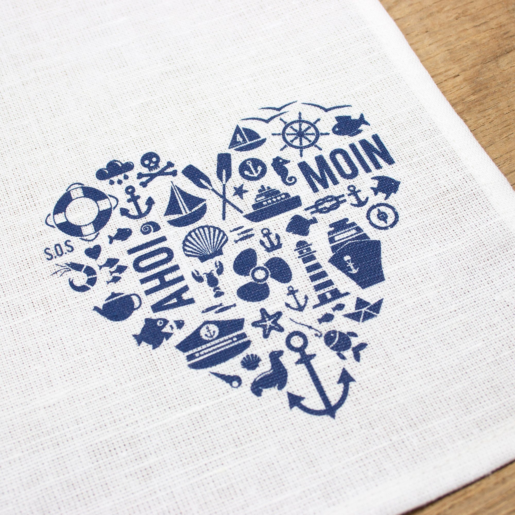 Bow & Hummingbird Stoffserviette maritime Halbleinen-Serviette Herz "Nordisch by Heart", Hochwertig im Siebdruck bedruckt
