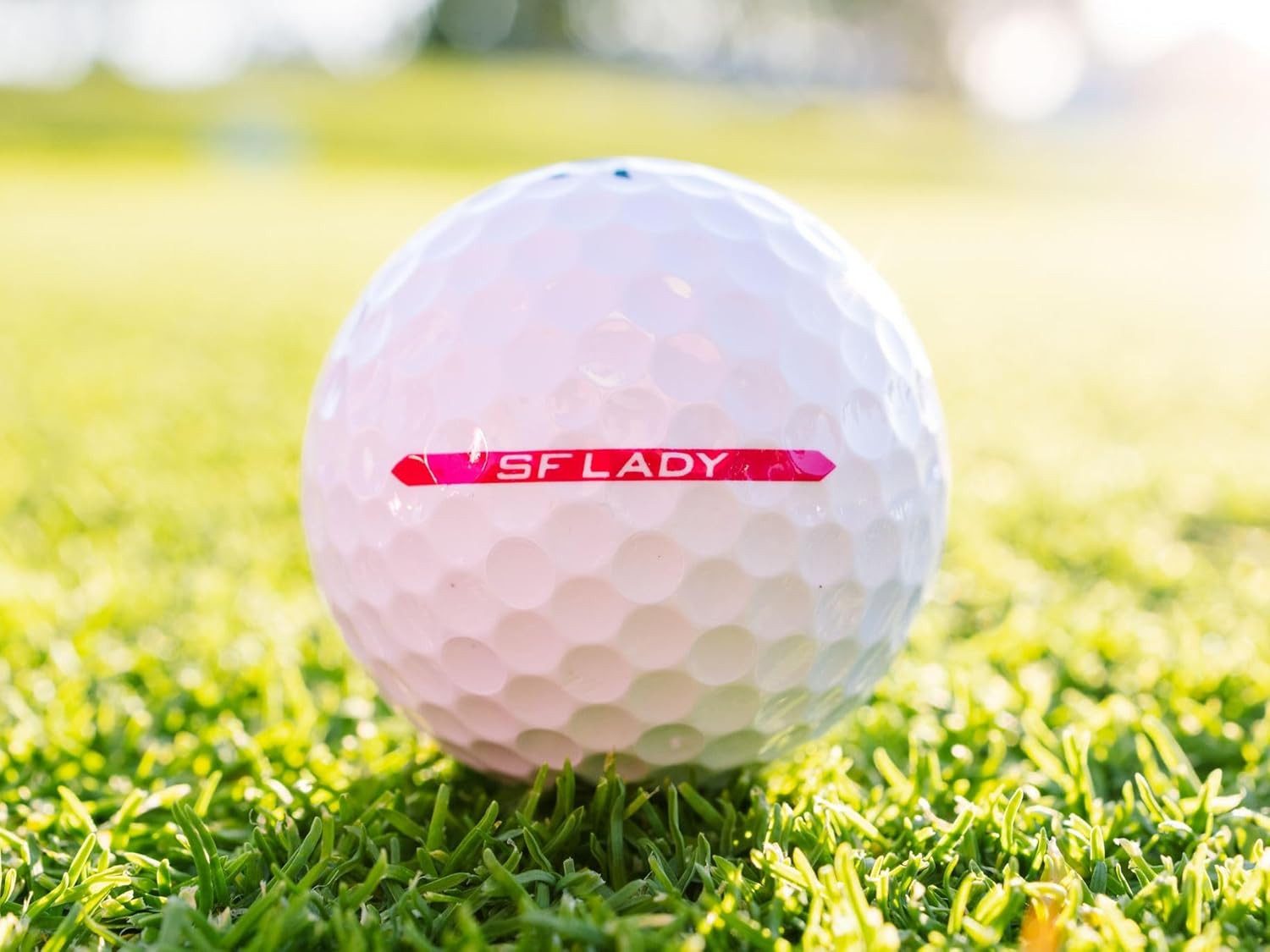 Srixon Golfball Srixon Soft Feel Golfball, Ladies/Damen I WEIß 12 Bälle/ 1 Dz., Für das perfekte Gefühl bei jedem Schwung